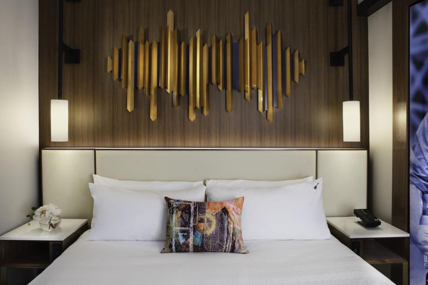 Deluxe Queens, 2 Queen Beds