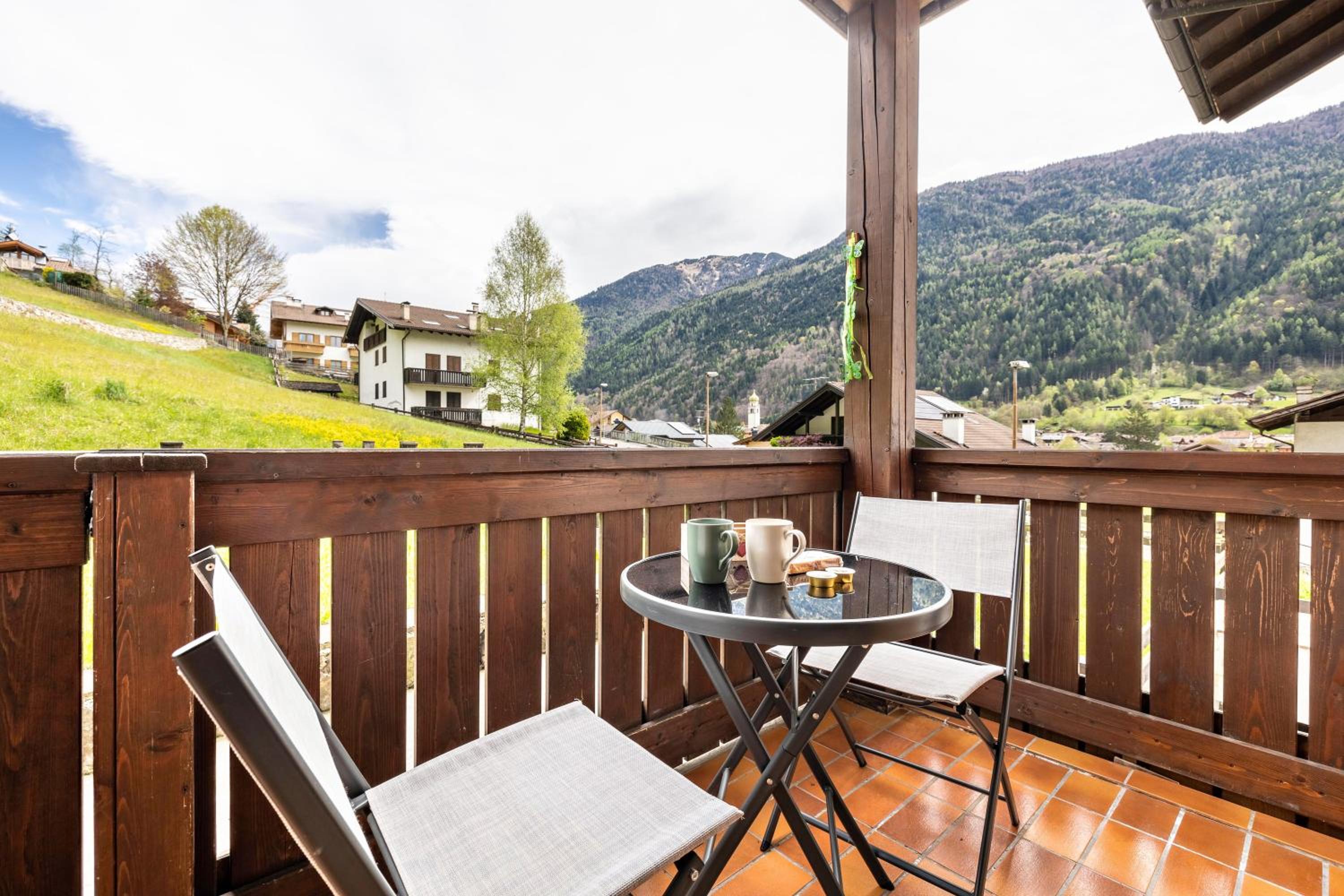 Two-Bedroom Deluxe Apartment with Garden View photo 3