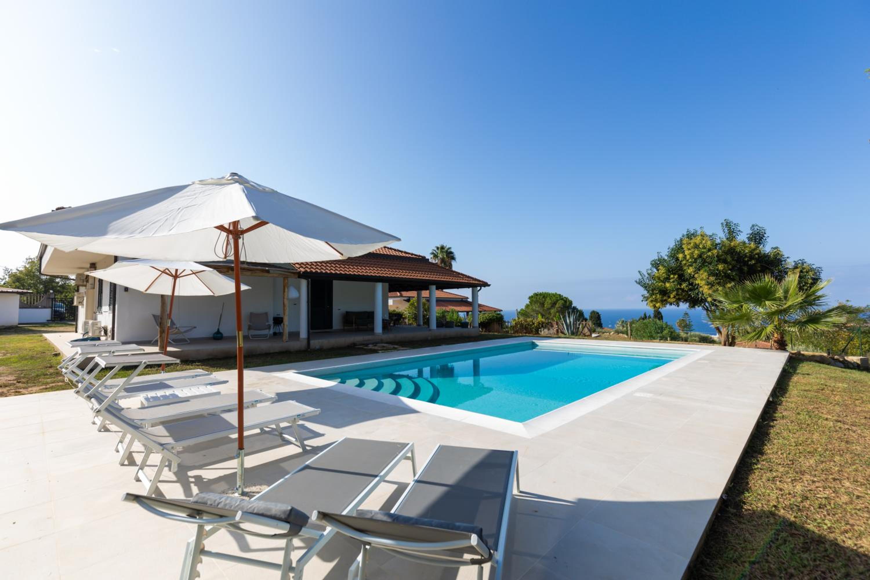 Villa with Private Pool photo 2