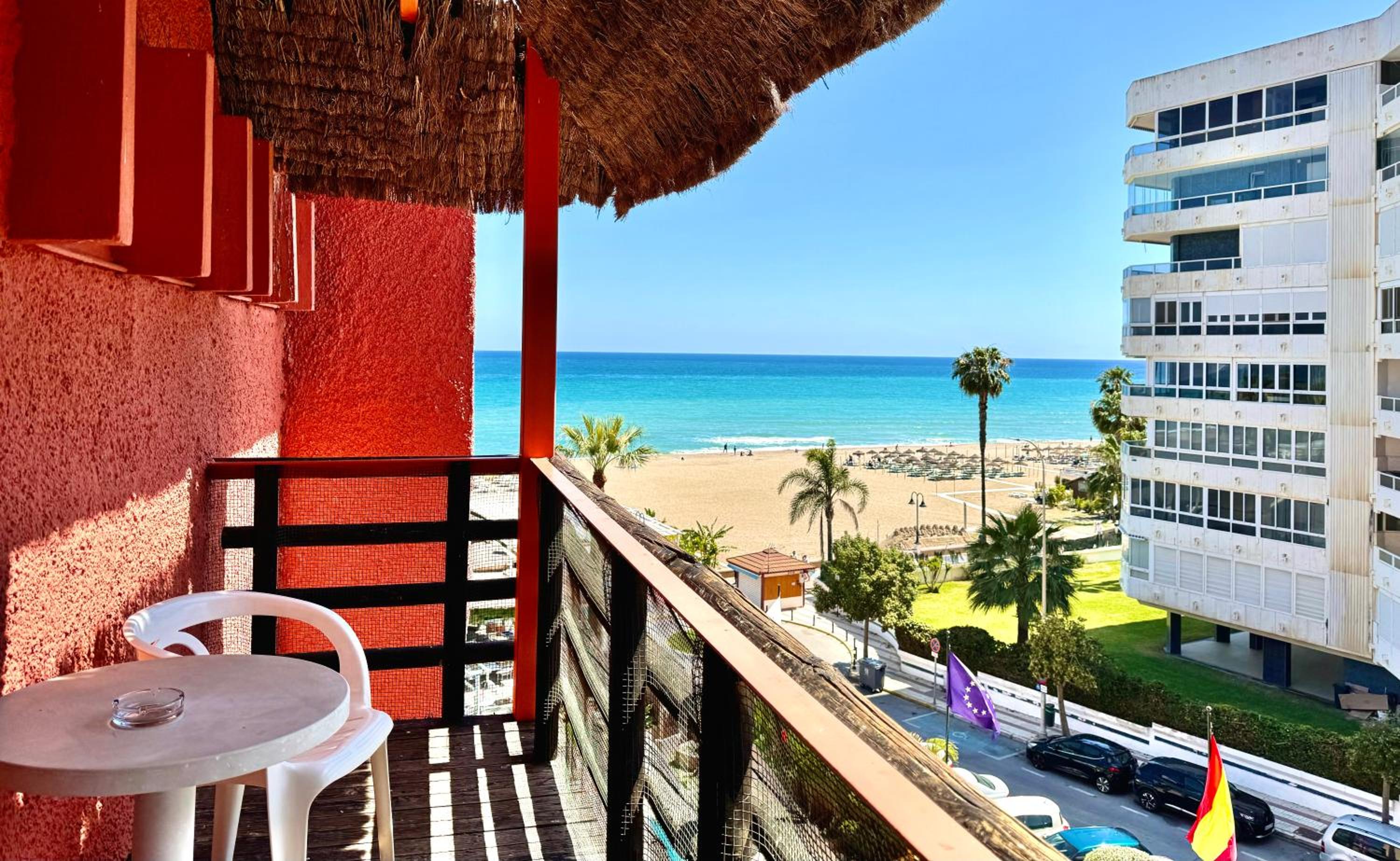 Double or Twin Room with Partial Sea View - Photo 5