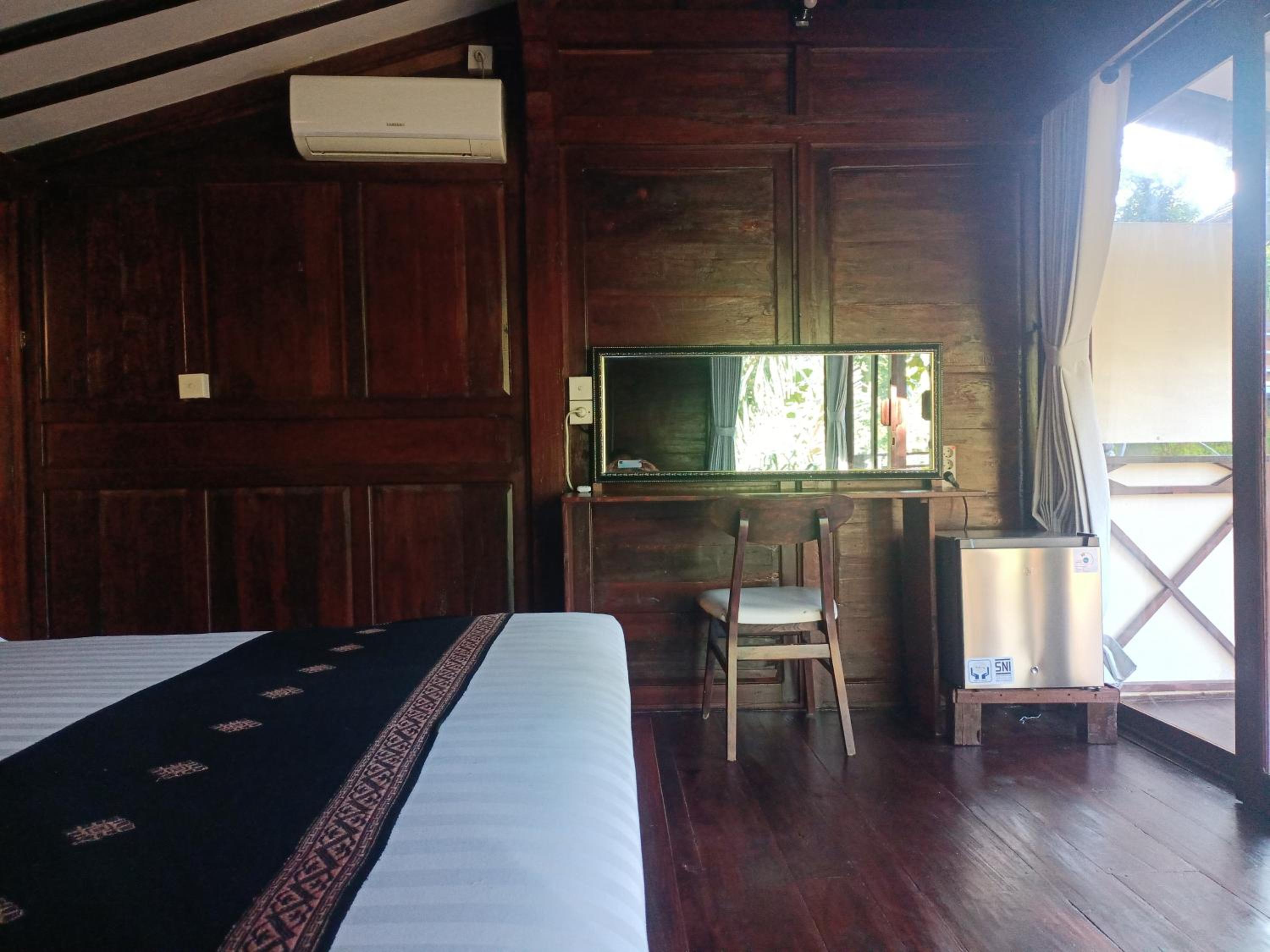 Studio with Mountain View - Photo 33