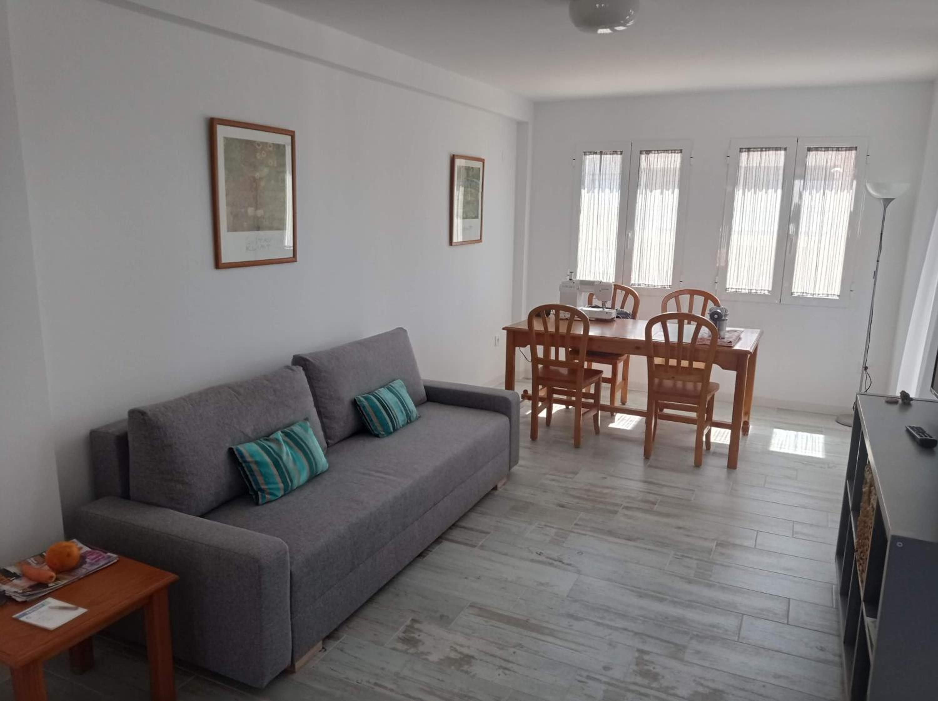 Apartment with Balcony photo 3
