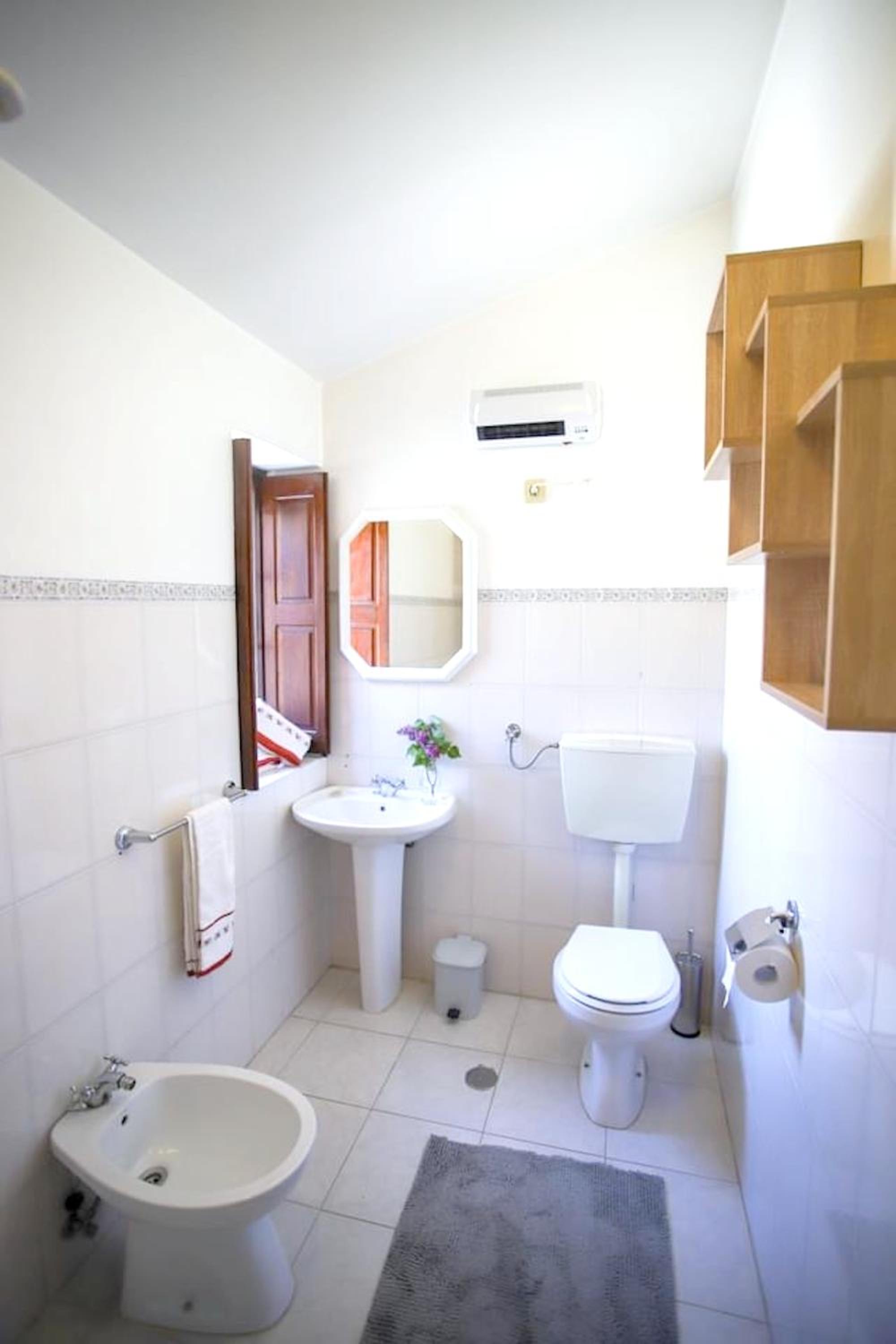 Three-Bedroom Villa photo 1