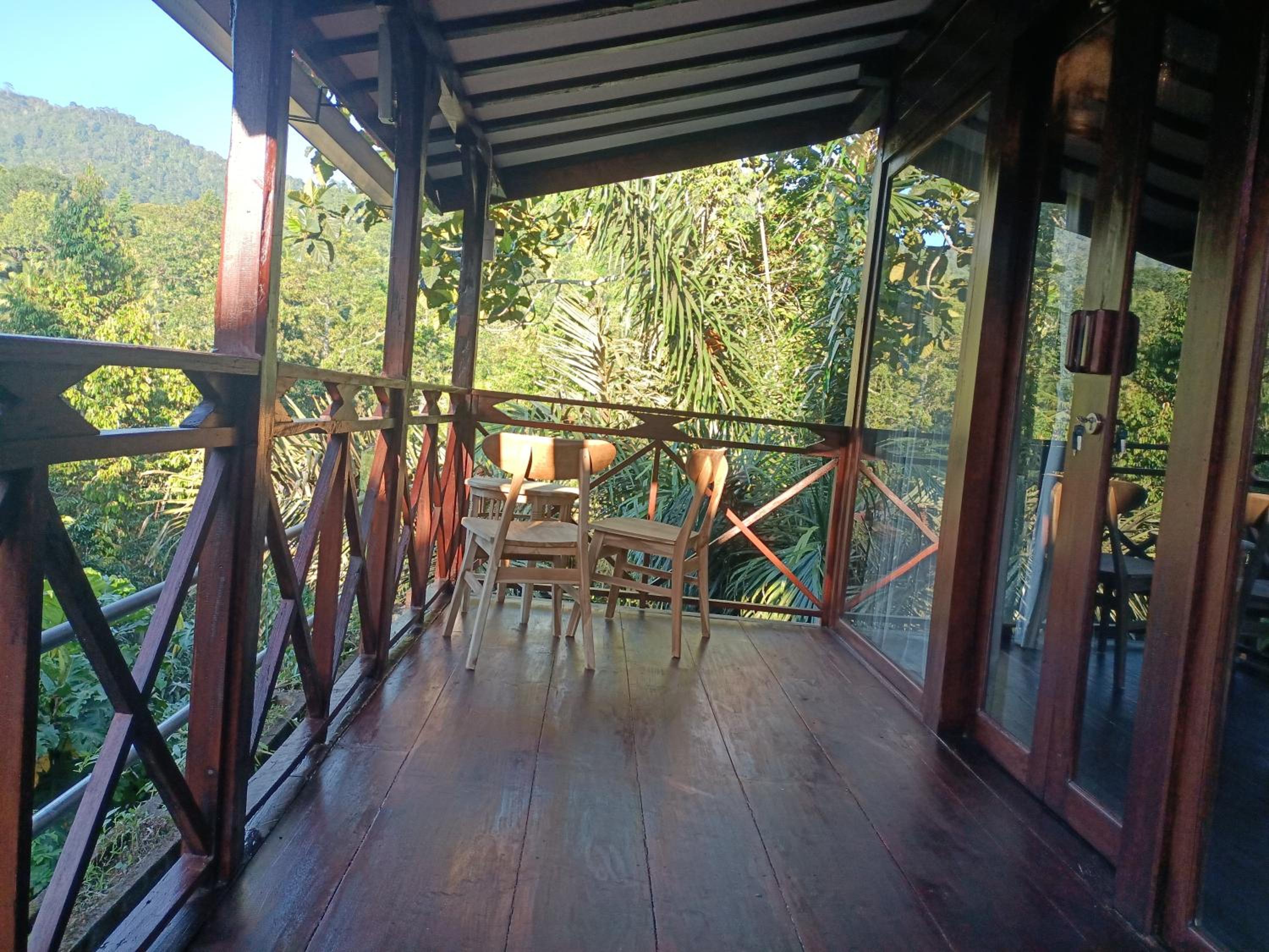 Studio with Mountain View - Photo 8