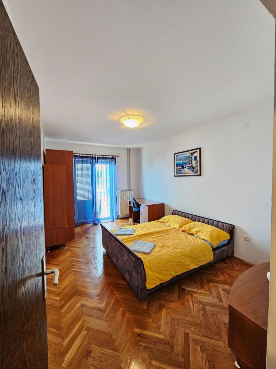 Four-Bedroom House - Photo 8