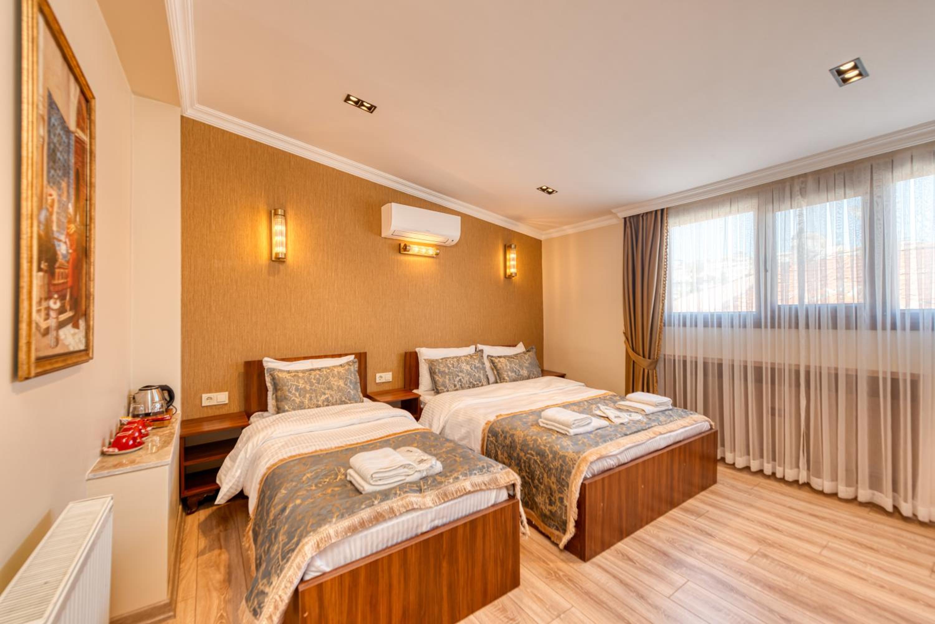 Standard Triple Room photo 2