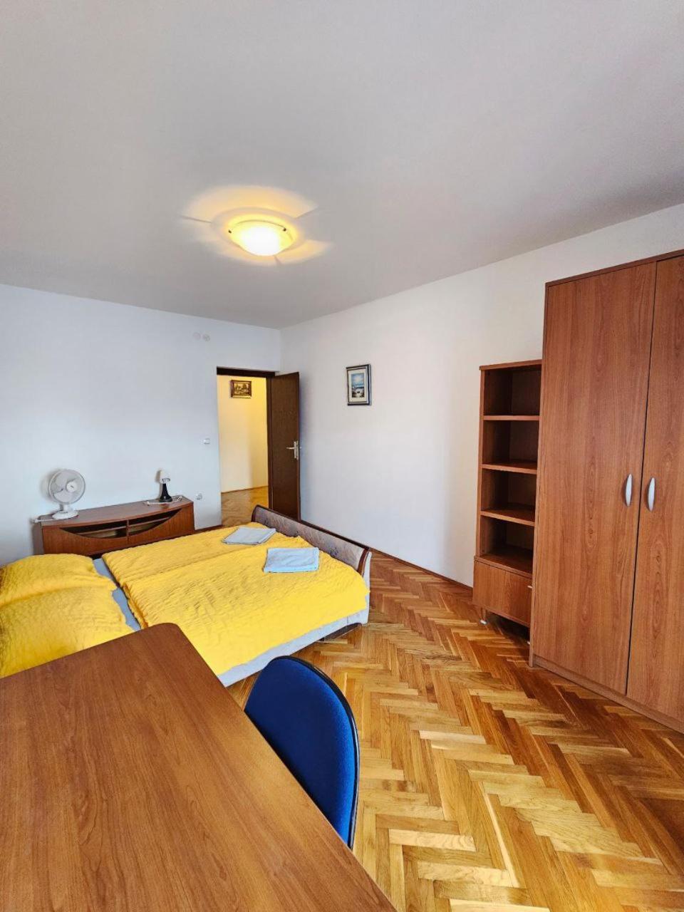 Four-Bedroom House - Photo 9