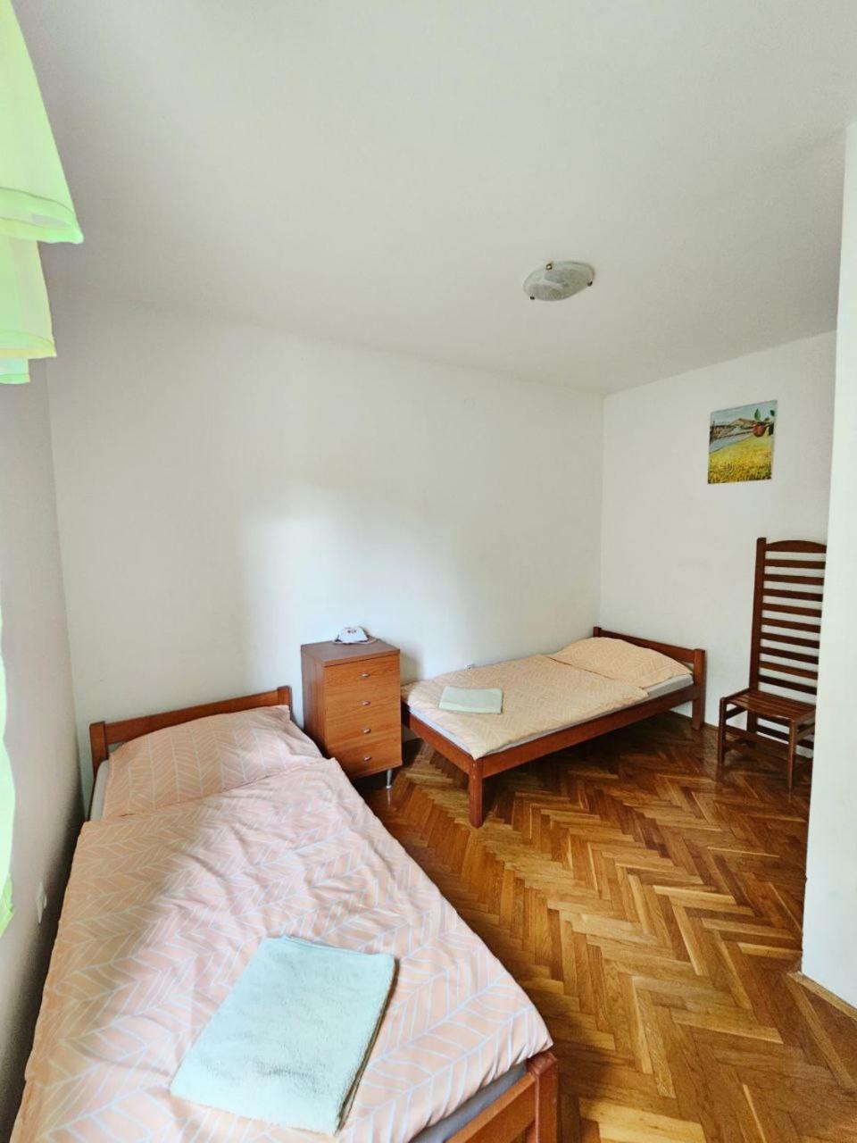 Four-Bedroom House - Photo 4