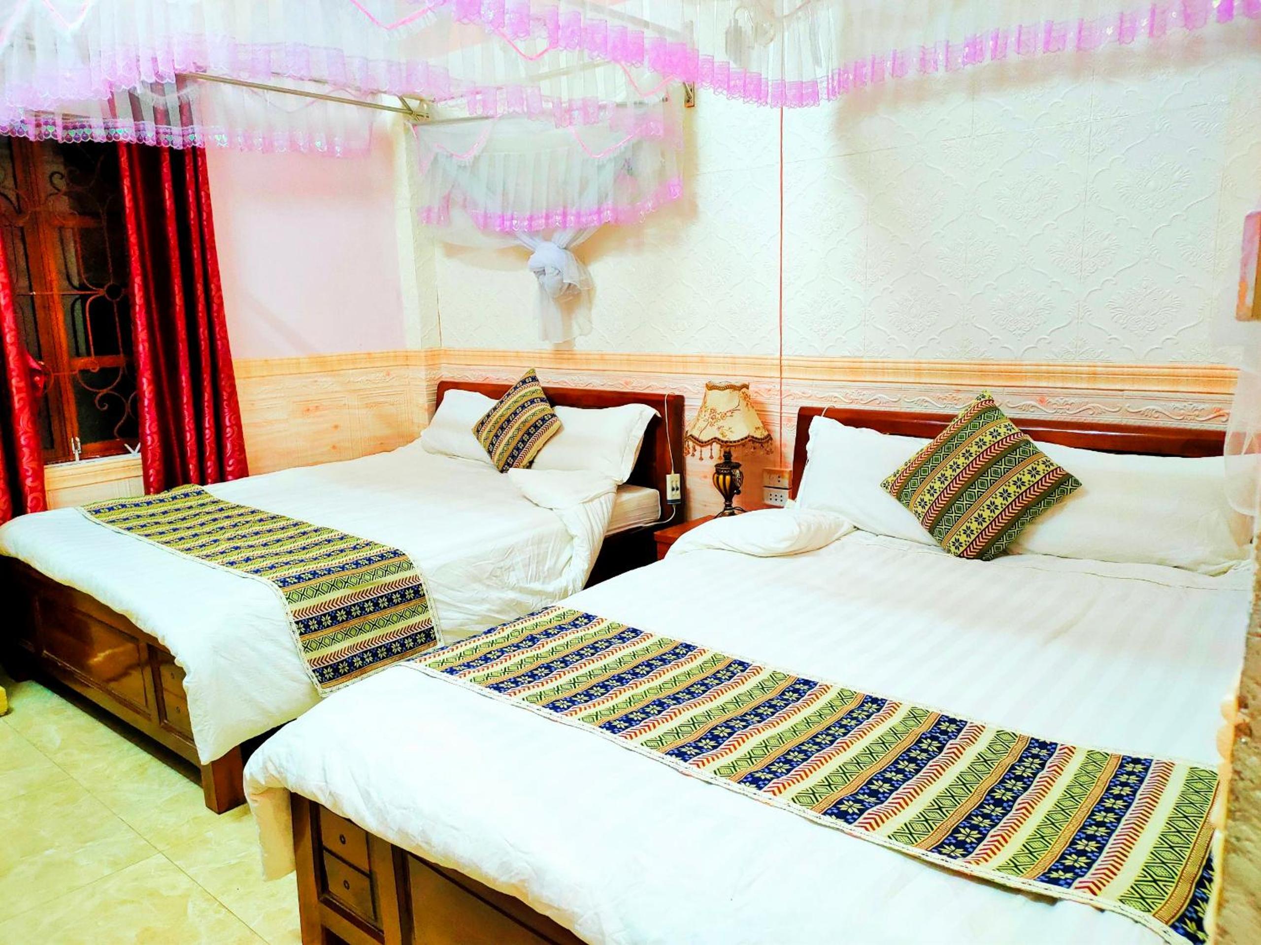 Standard Double Room with Two Double Beds photo 2