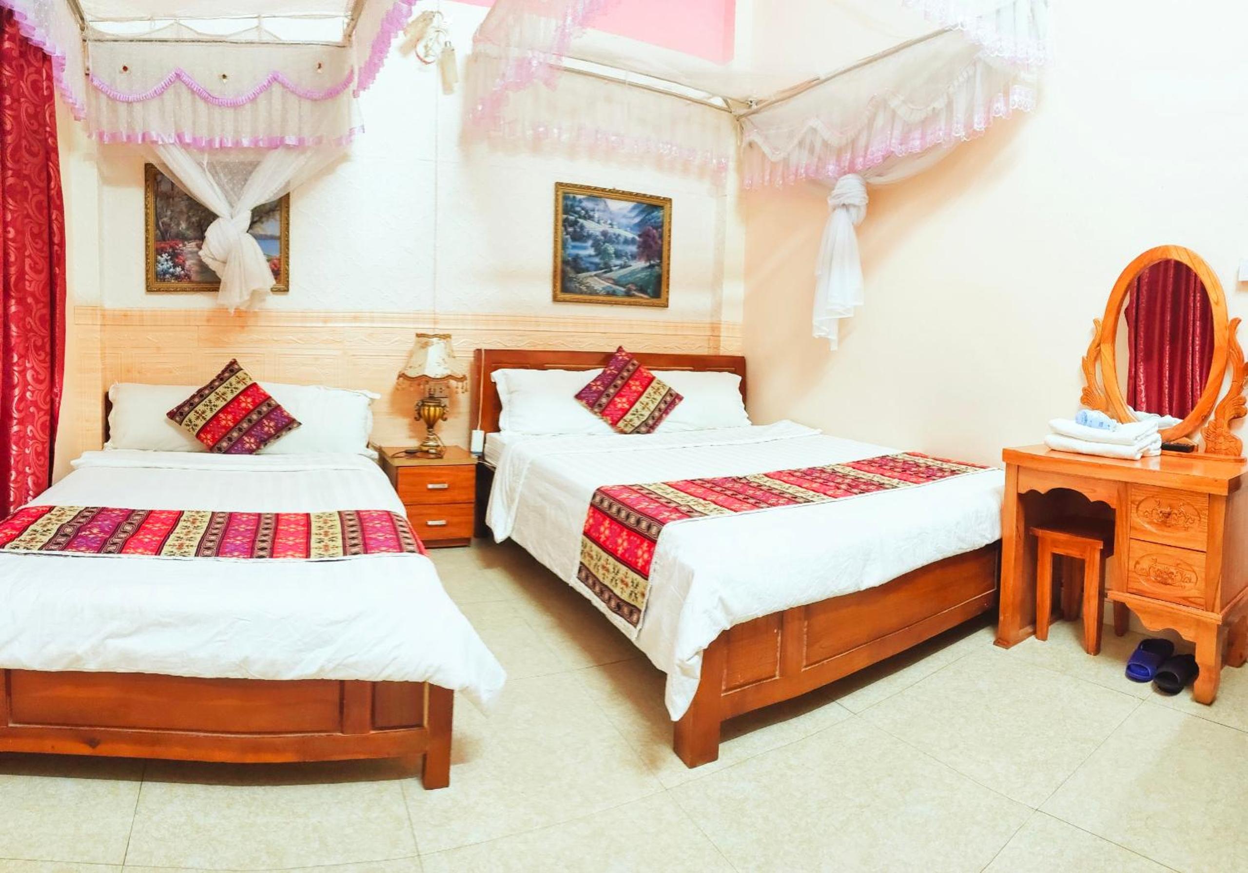 Standard Double Room with Two Double Beds photo 1