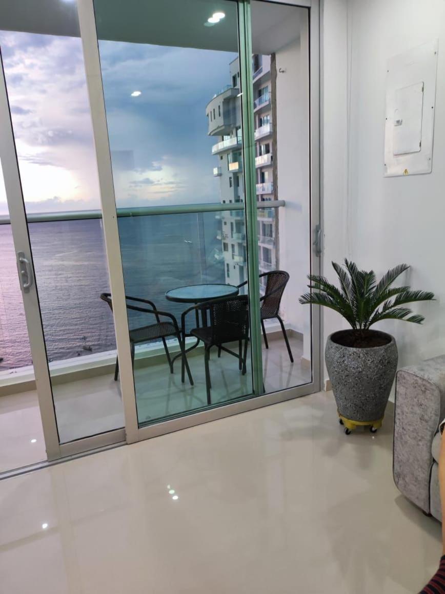 Three-Bedroom Apartment With Water View photo 2