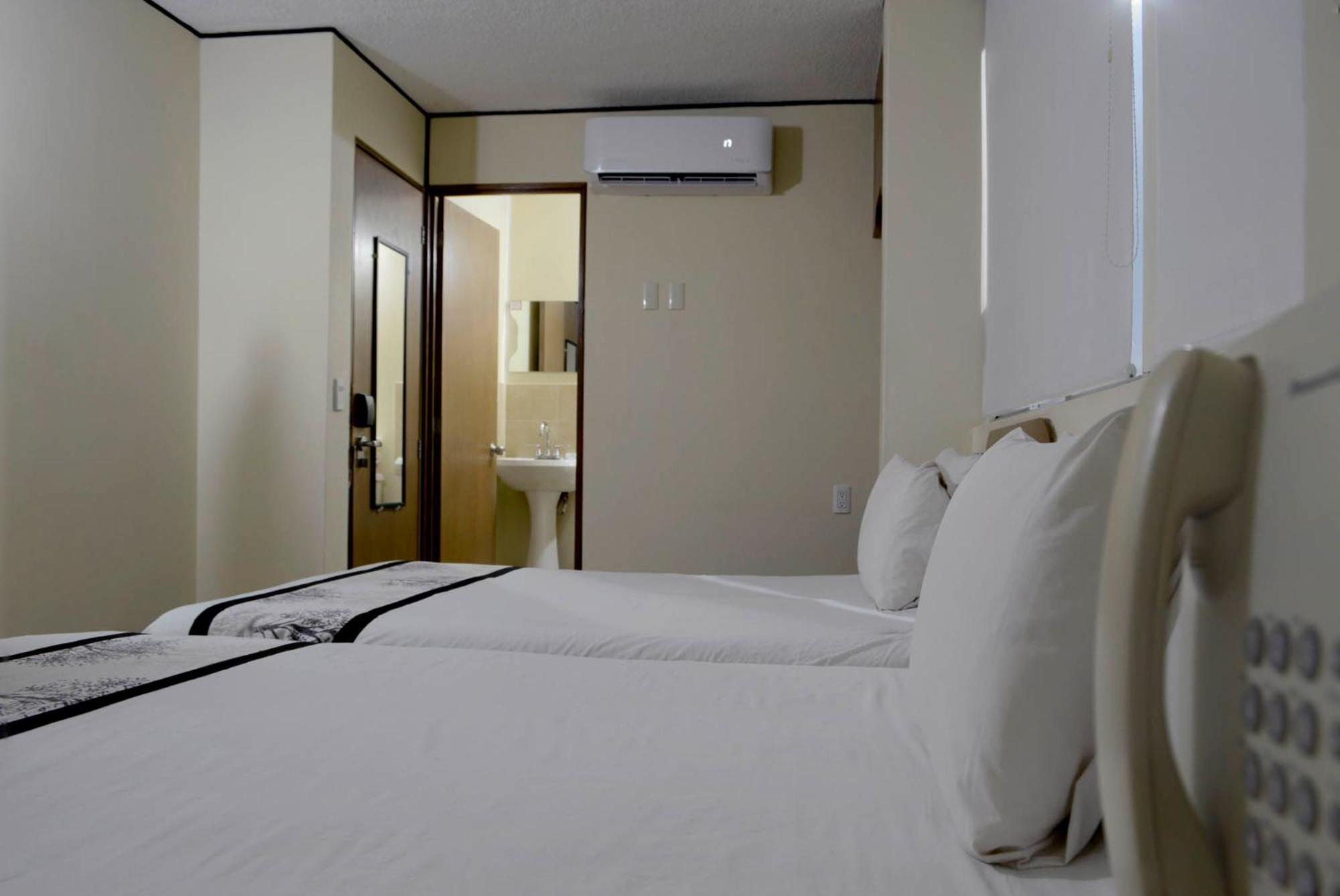 Double Room - Photo 6