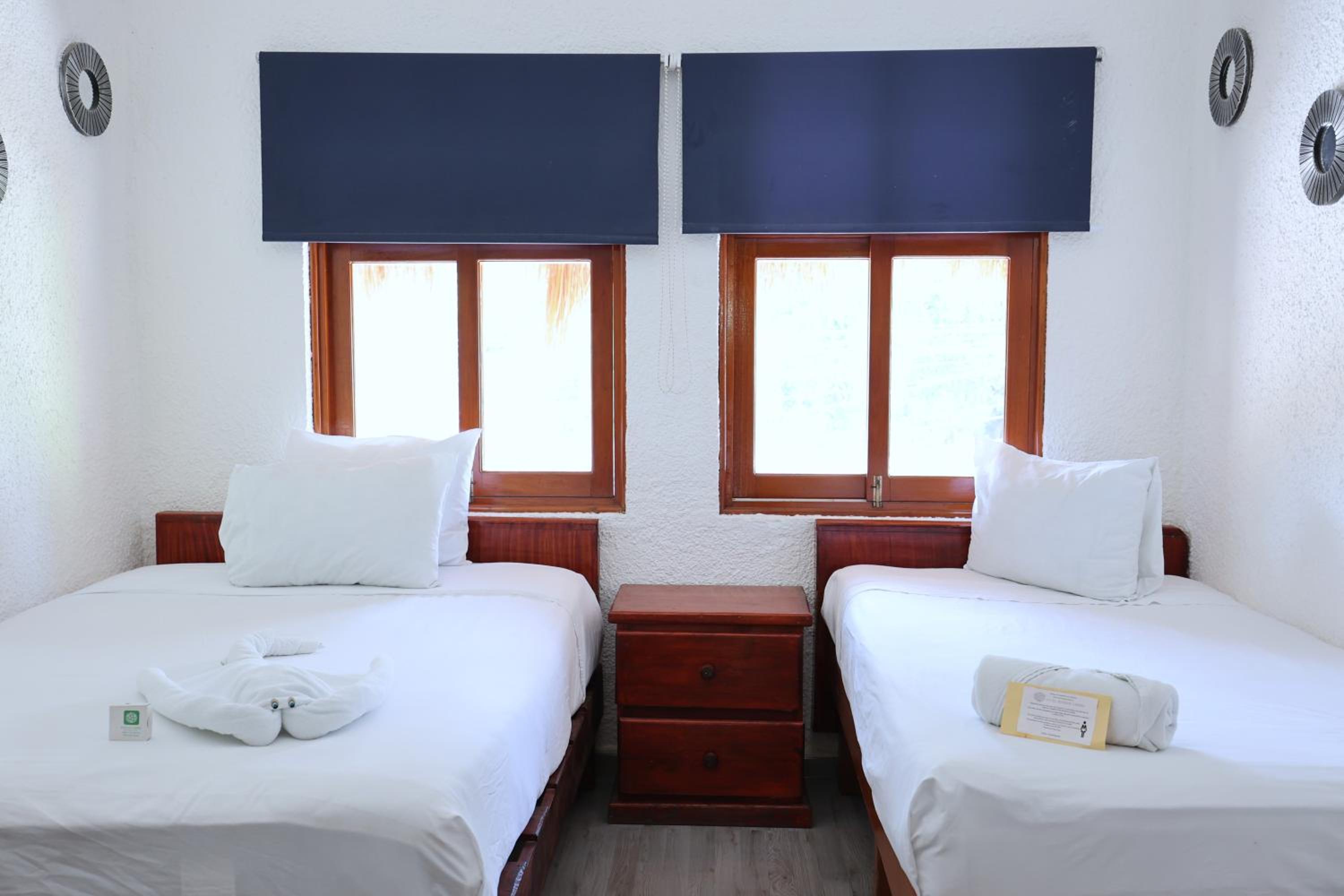 Coba Room with Private Bathroom  - Photo 3