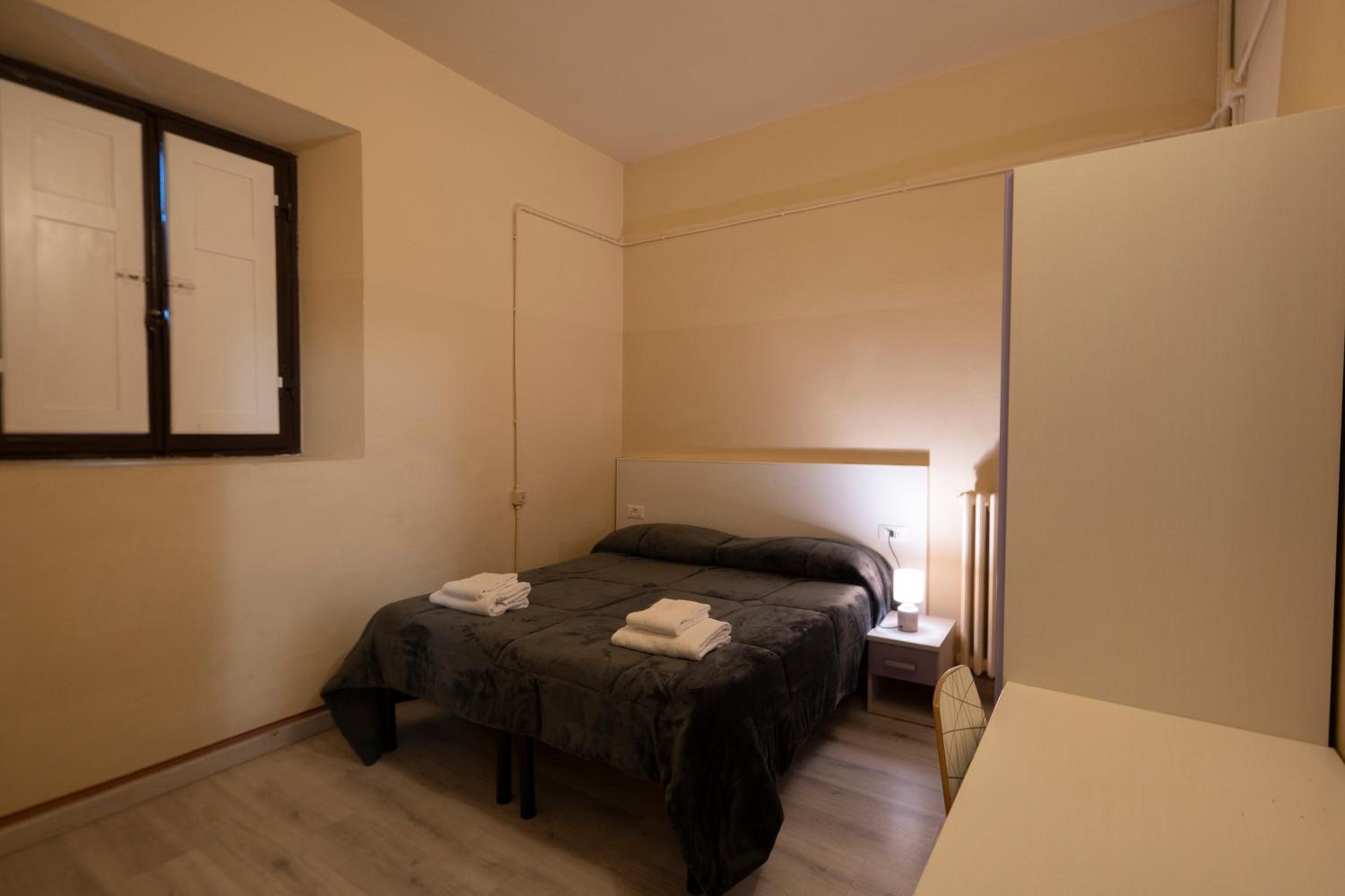 Large Double or Twin Room photo 2