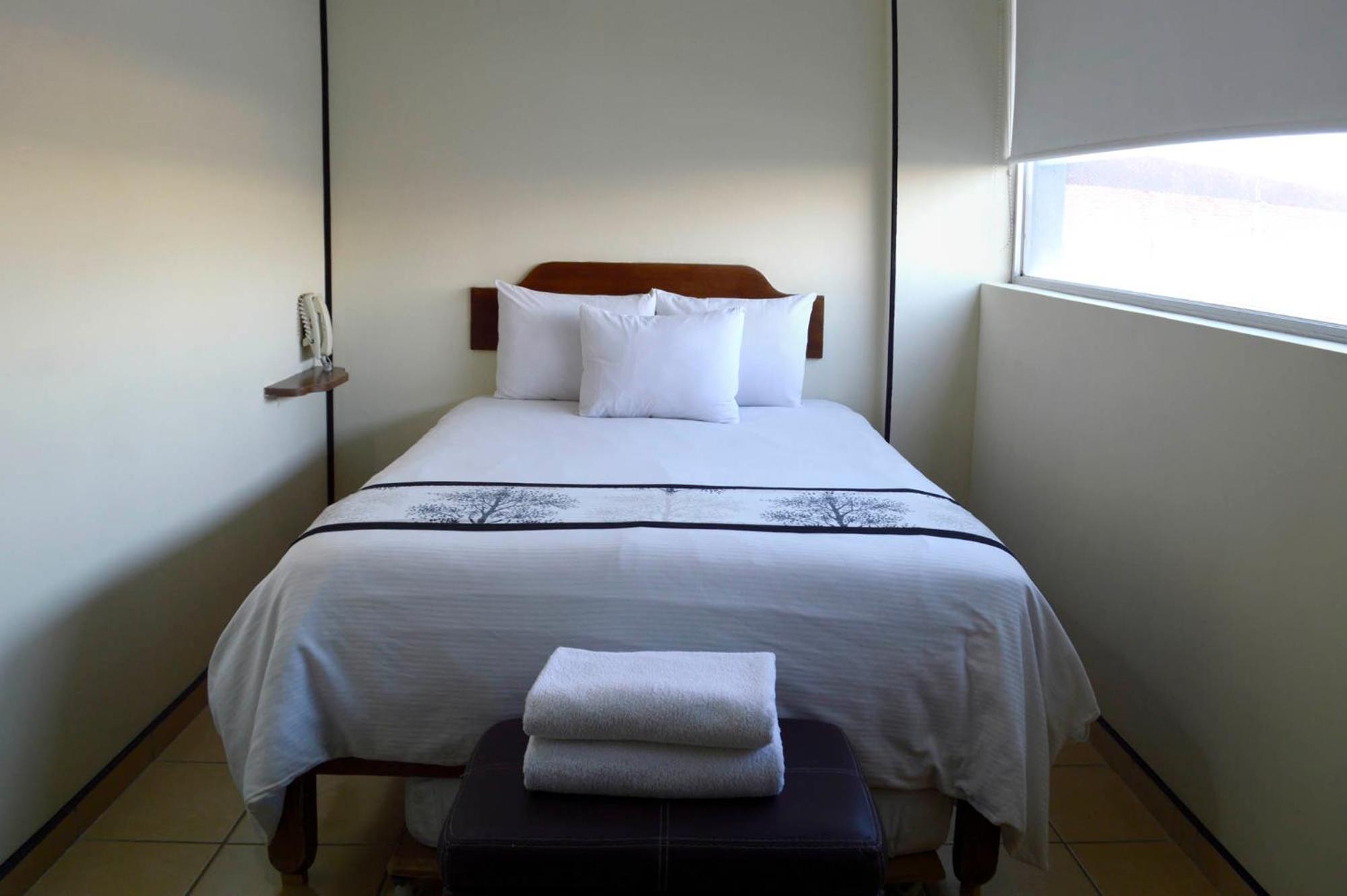 Single Room - Photo 1