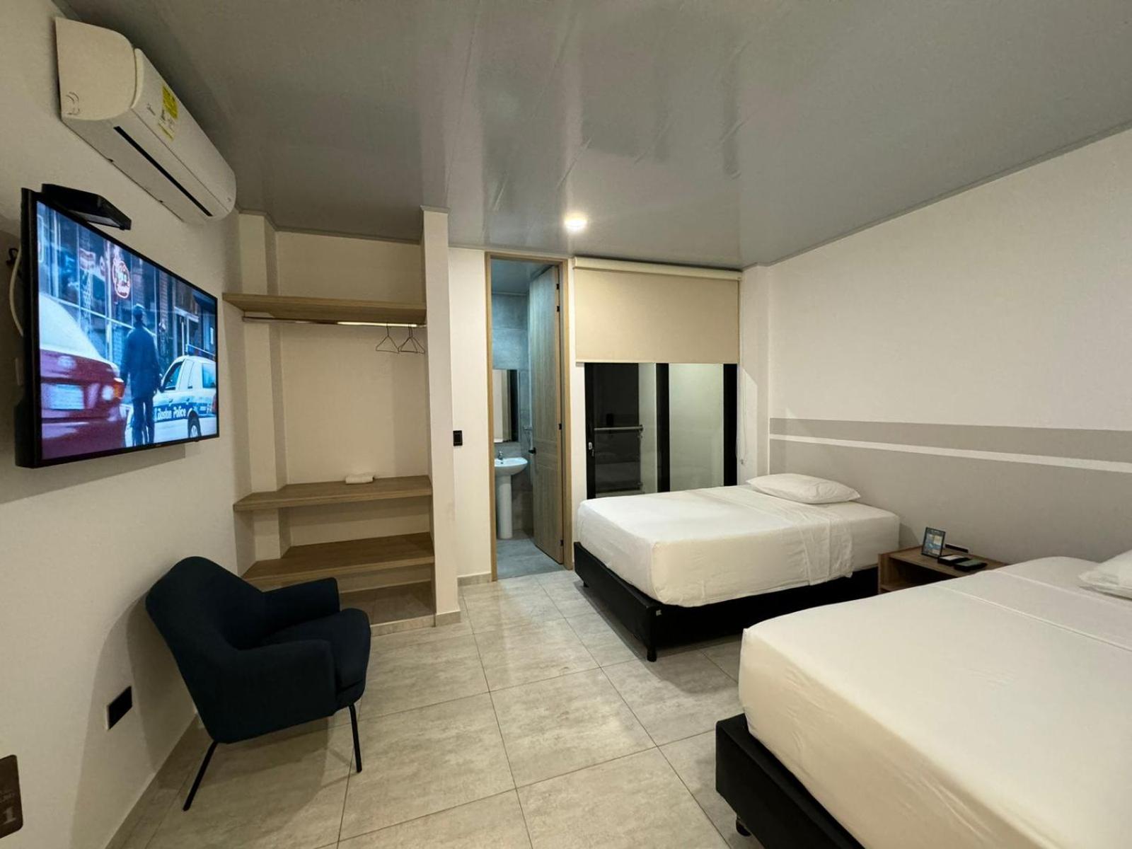 Standard Twin Room photo 1