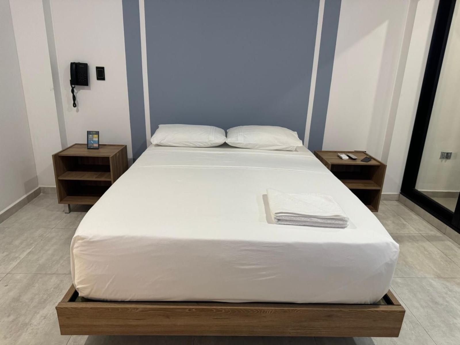 Economy Double Room photo 2