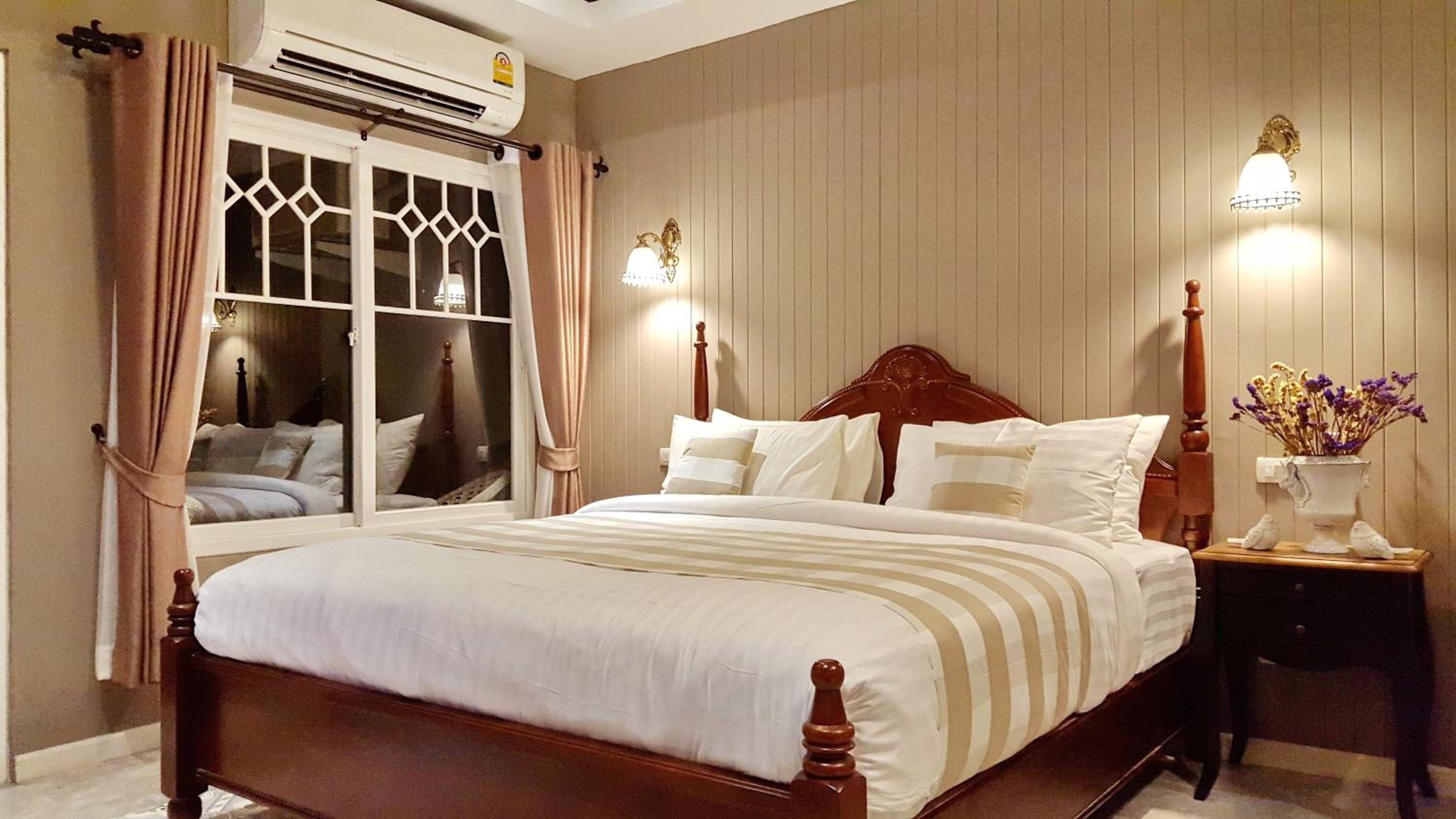Standard  Double Room - Photo 4