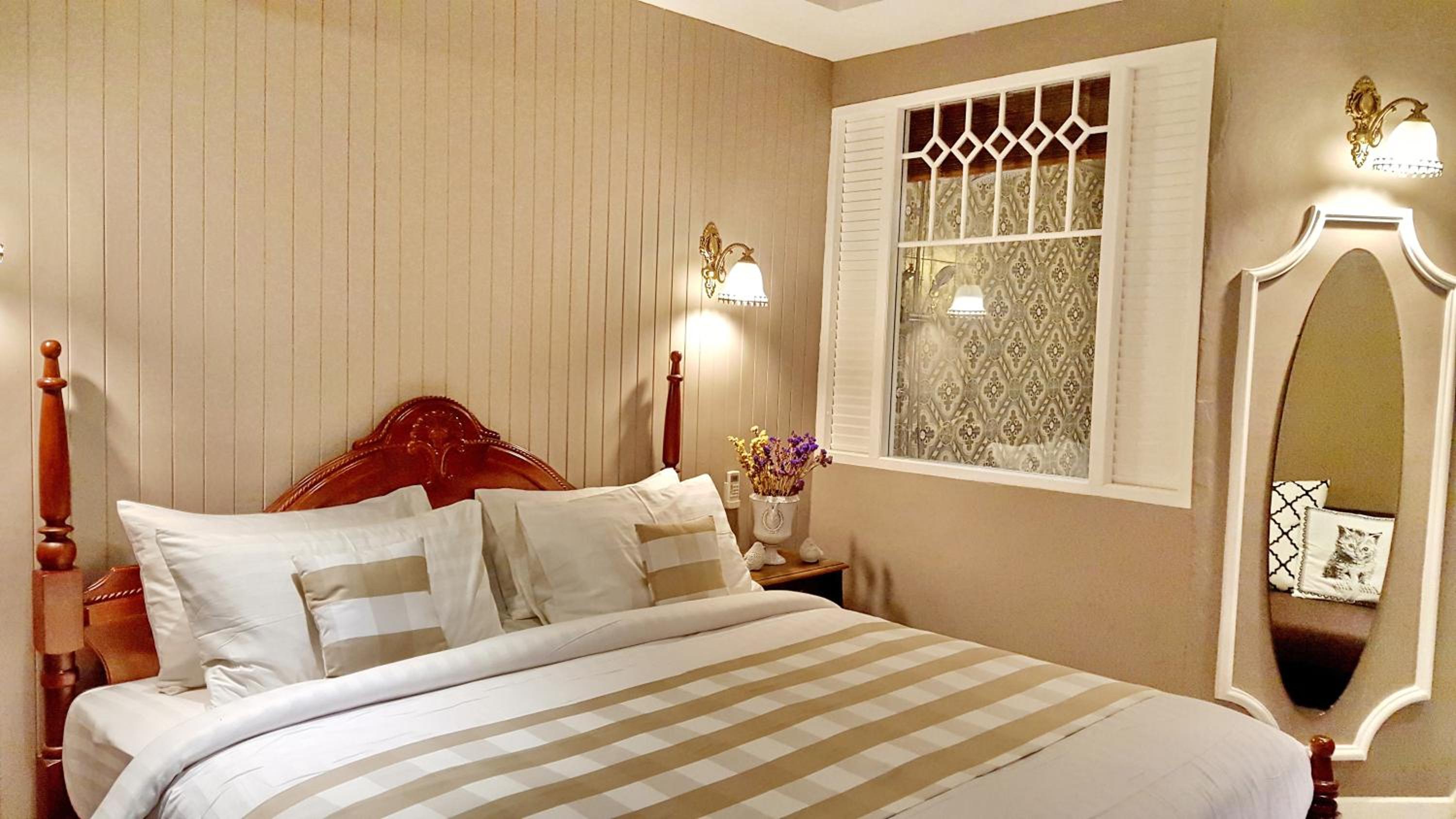 Standard  Double Room - Photo 5