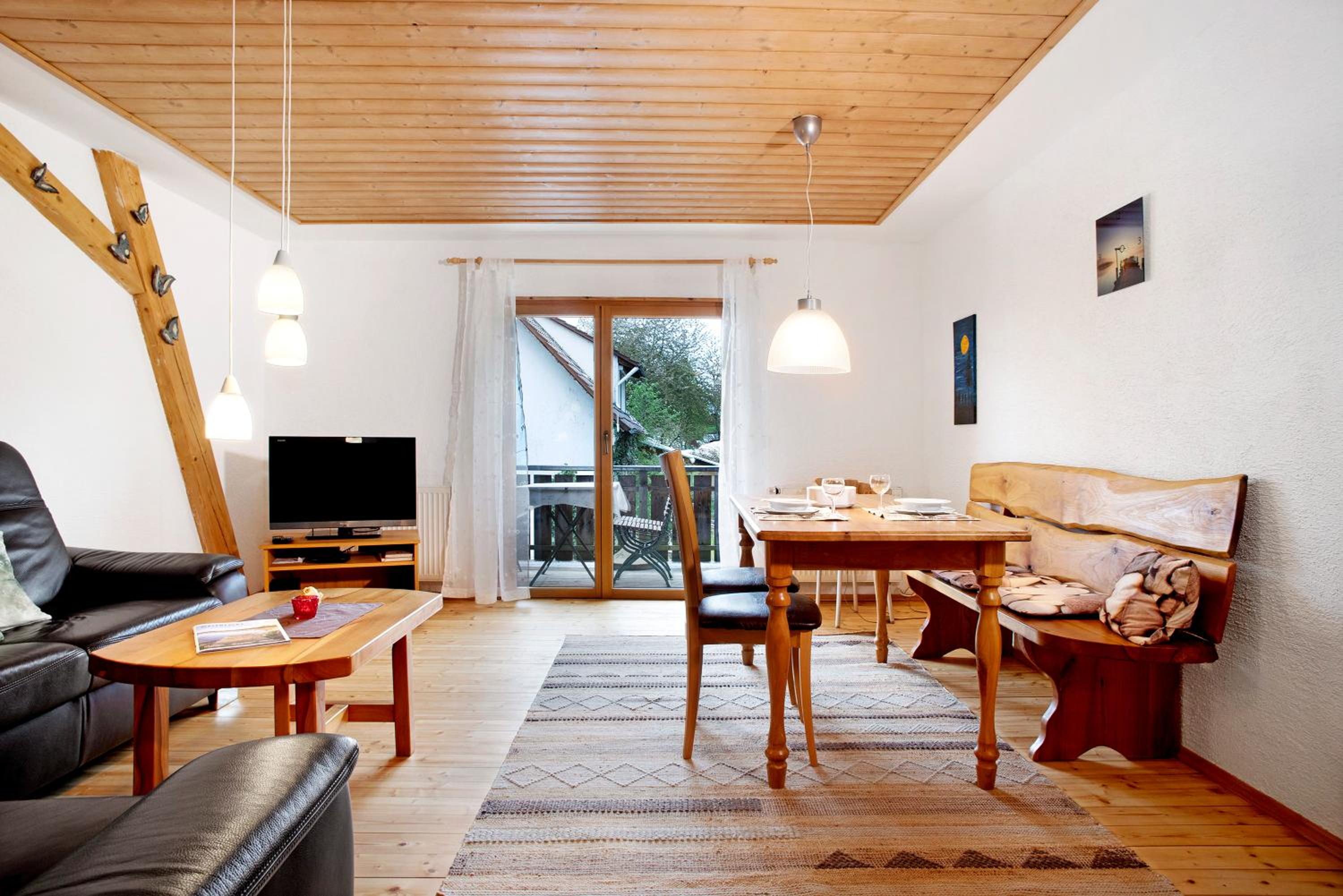 Two-Bedroom Deluxe Apartment with Garden View photo 1