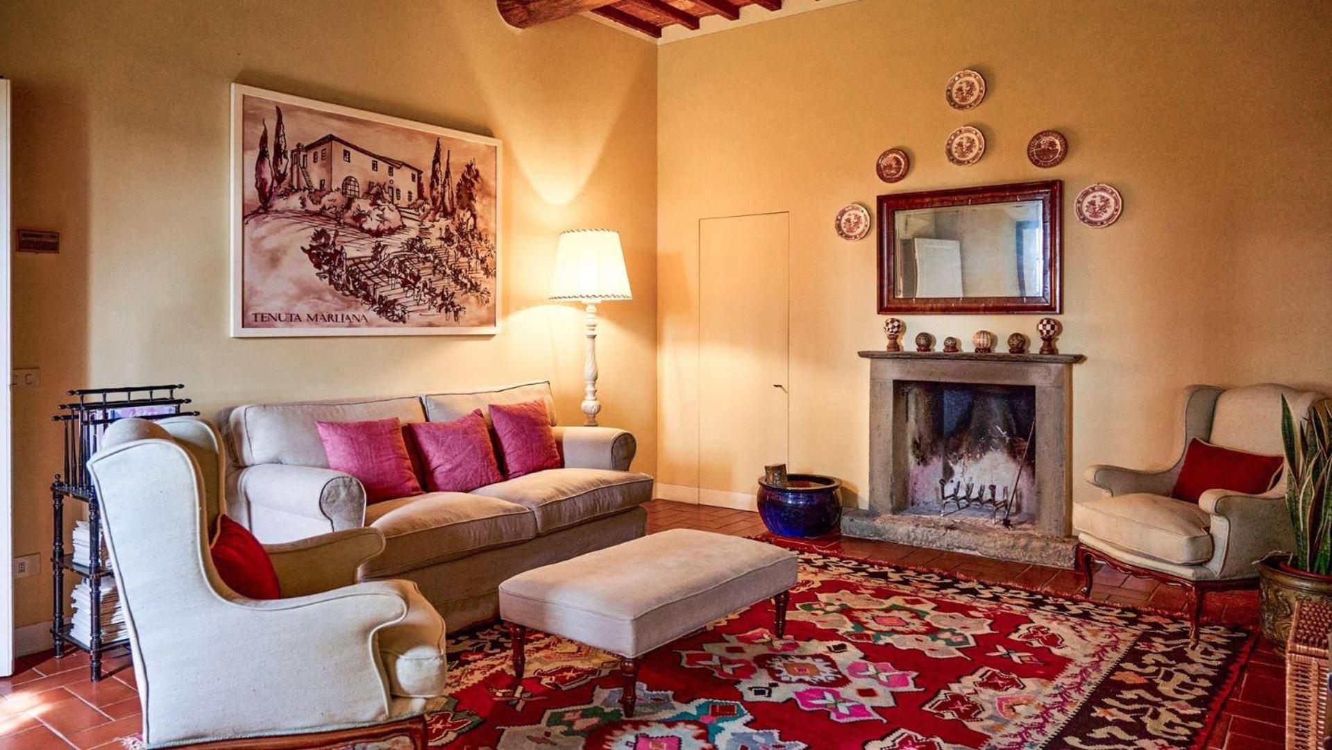 Six-Bedroom Villa  photo 1