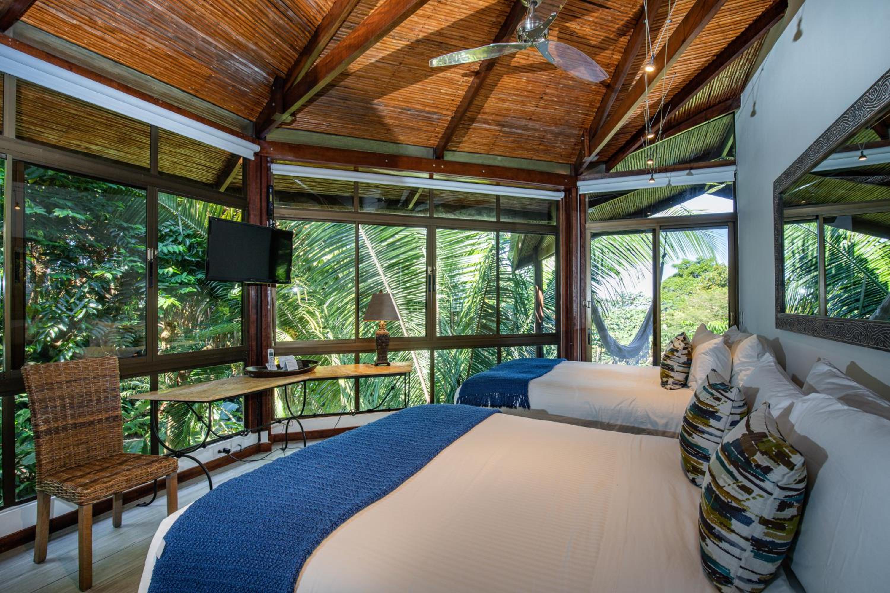 Luxury 1 Bedroom Select Villa photo 2