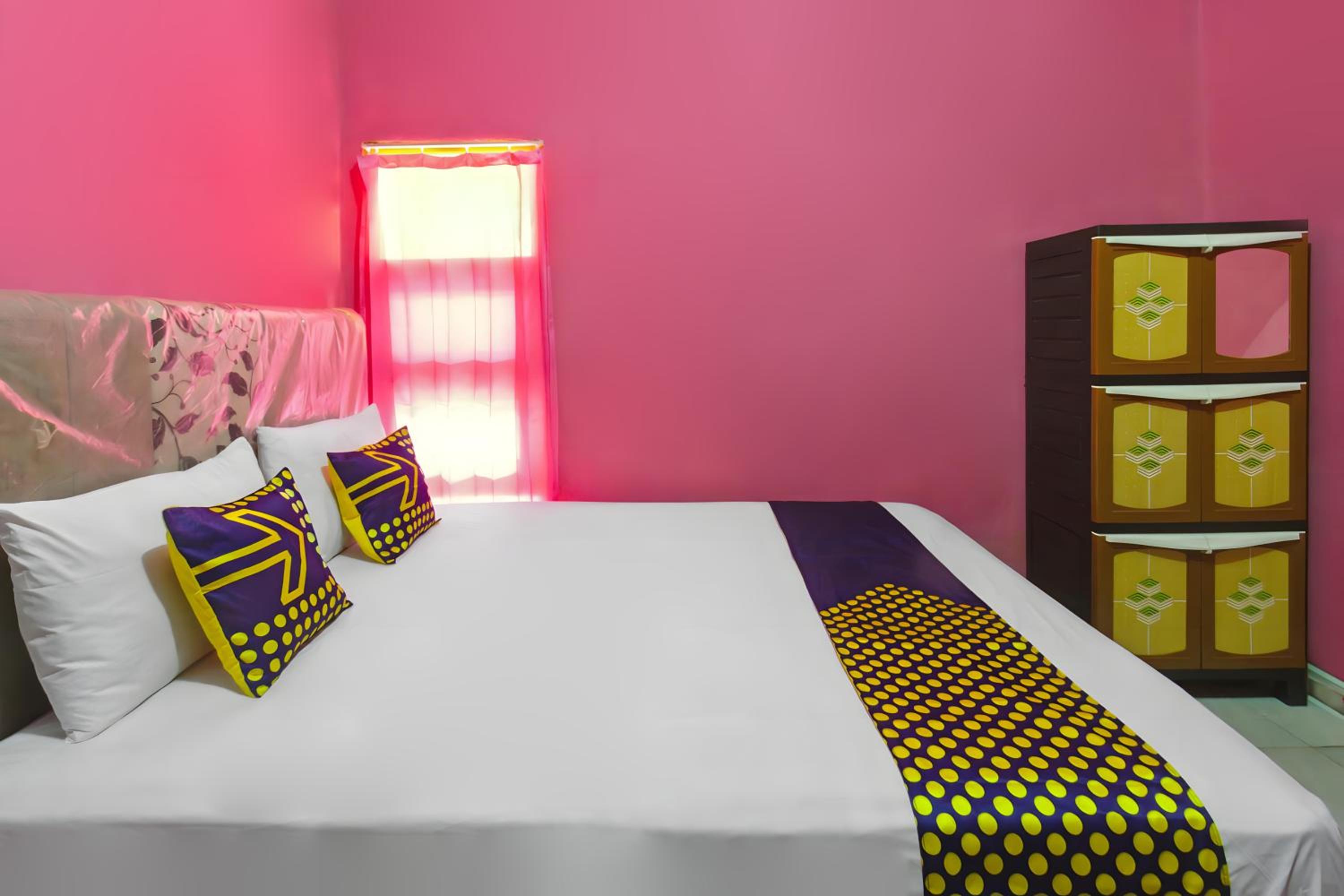 Standard Queen Room photo 3