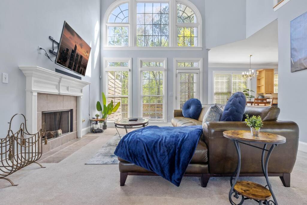 Three-Bedroom House photo 1