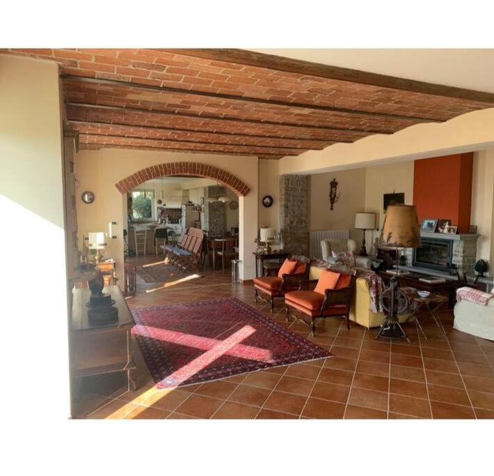 Villa photo 3