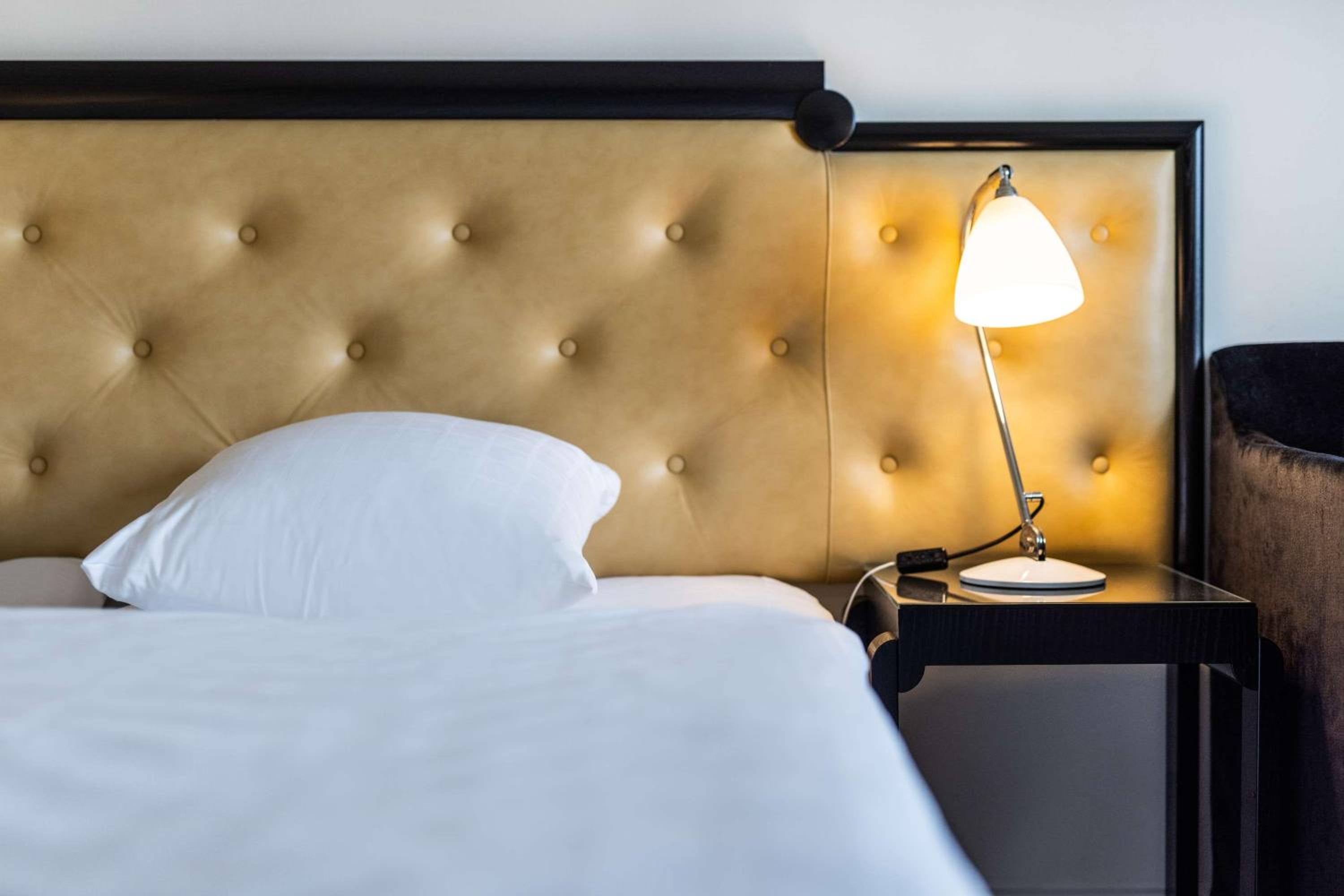 Standard Twin Room - Photo 2