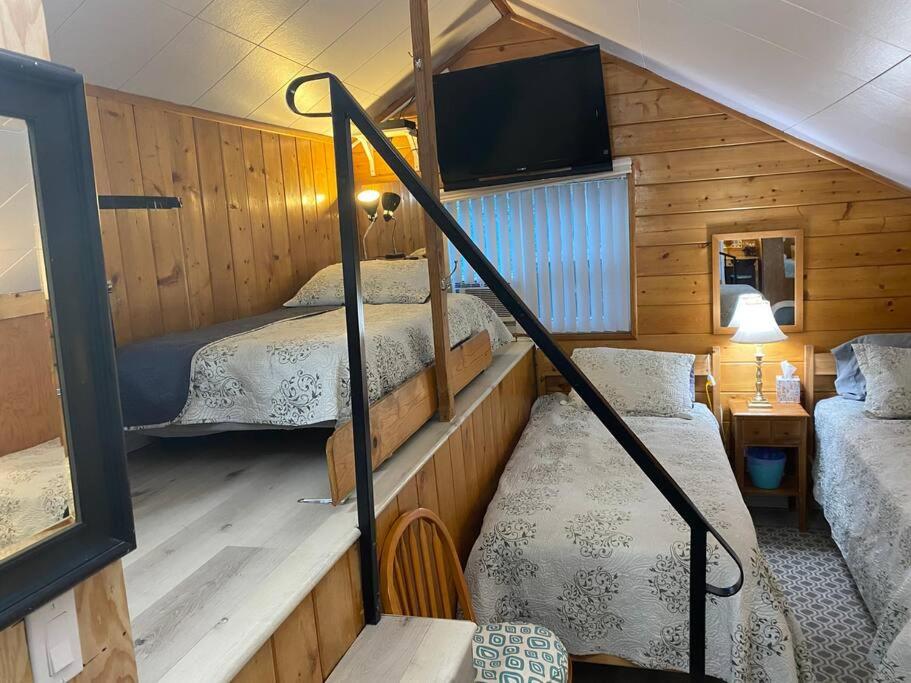 Four-Bedroom House photo 1