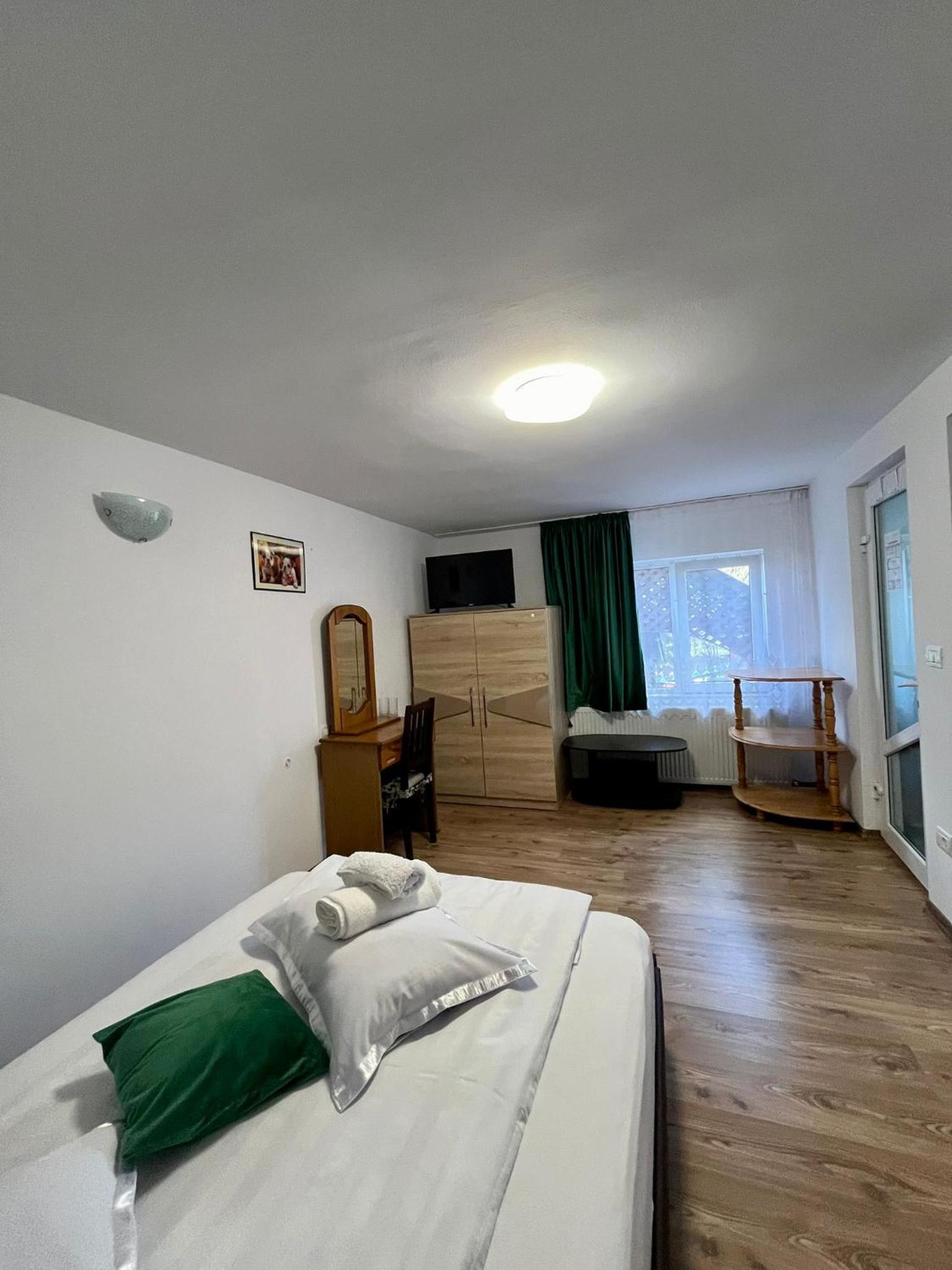 Apartment - Split Level photo 1