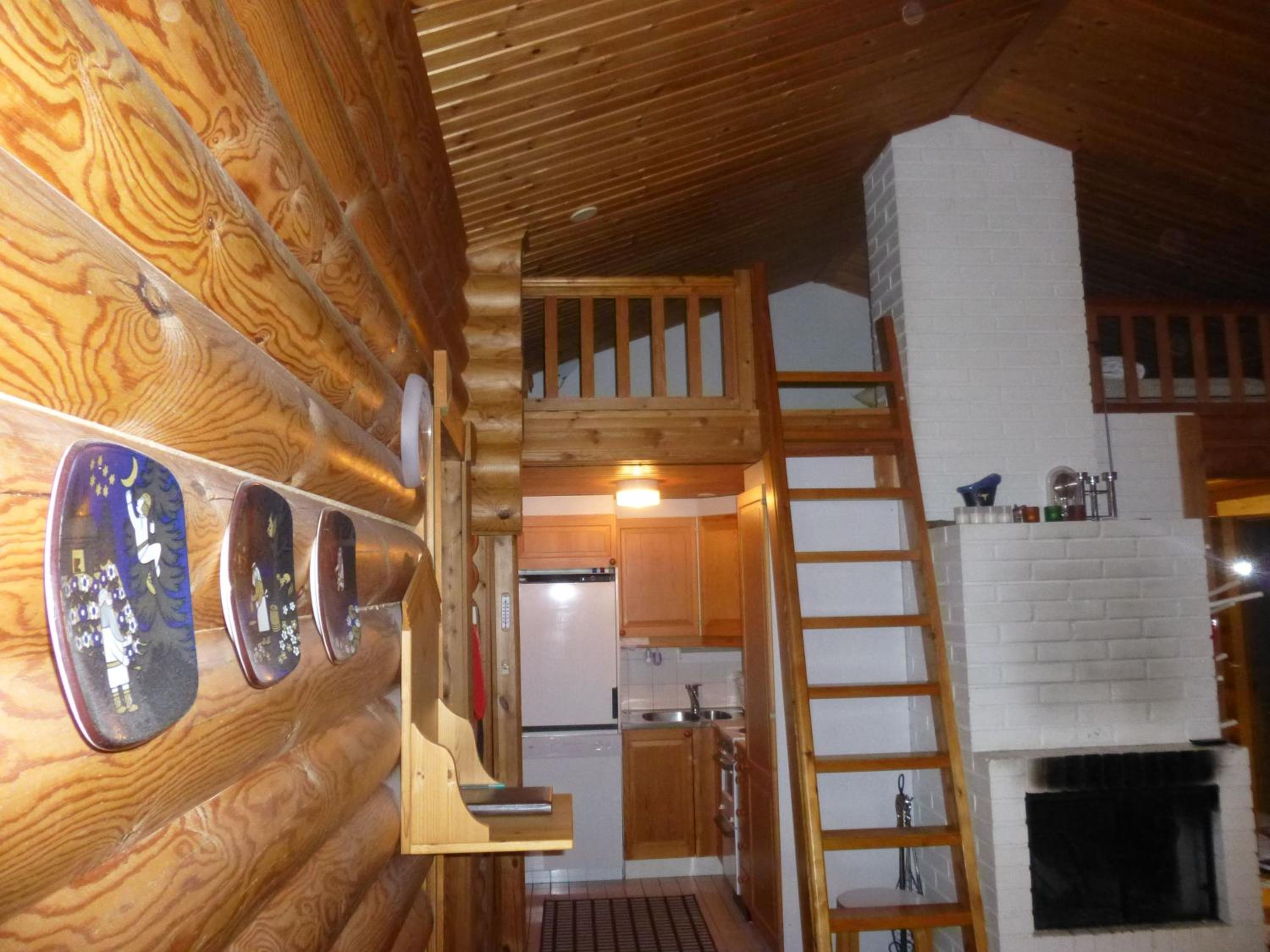 Two-Bedroom House - Photo 6