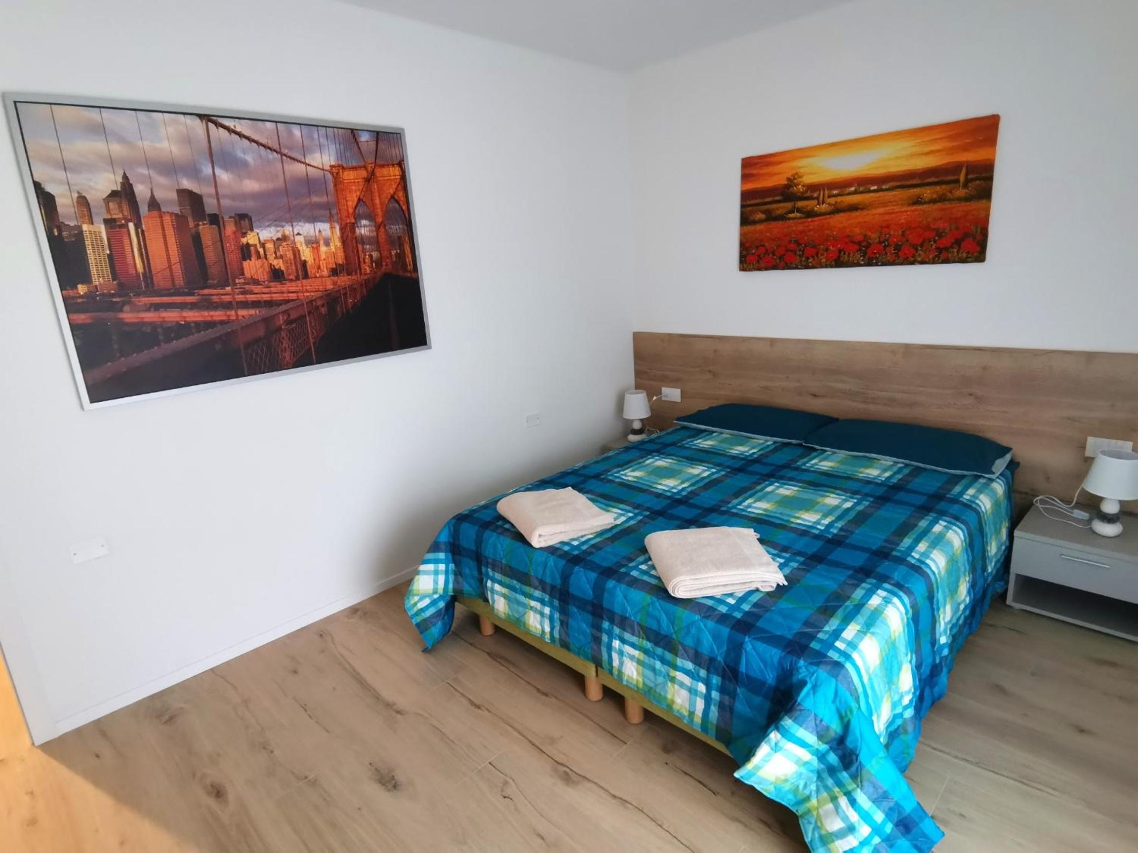 Deluxe One-Bedroom Apartment with City View photo 1