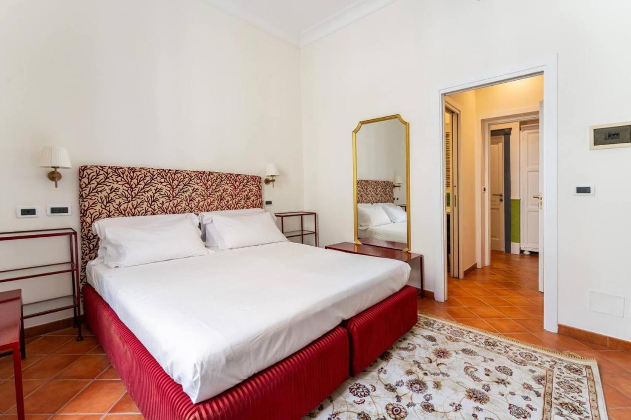 Large Double Room photo 3