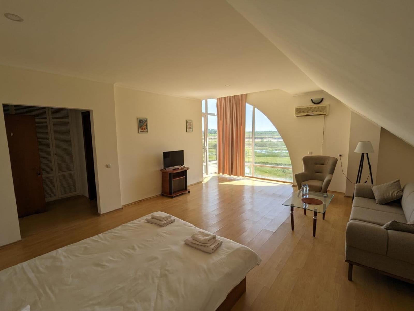 Deluxe Double Room with Balcony