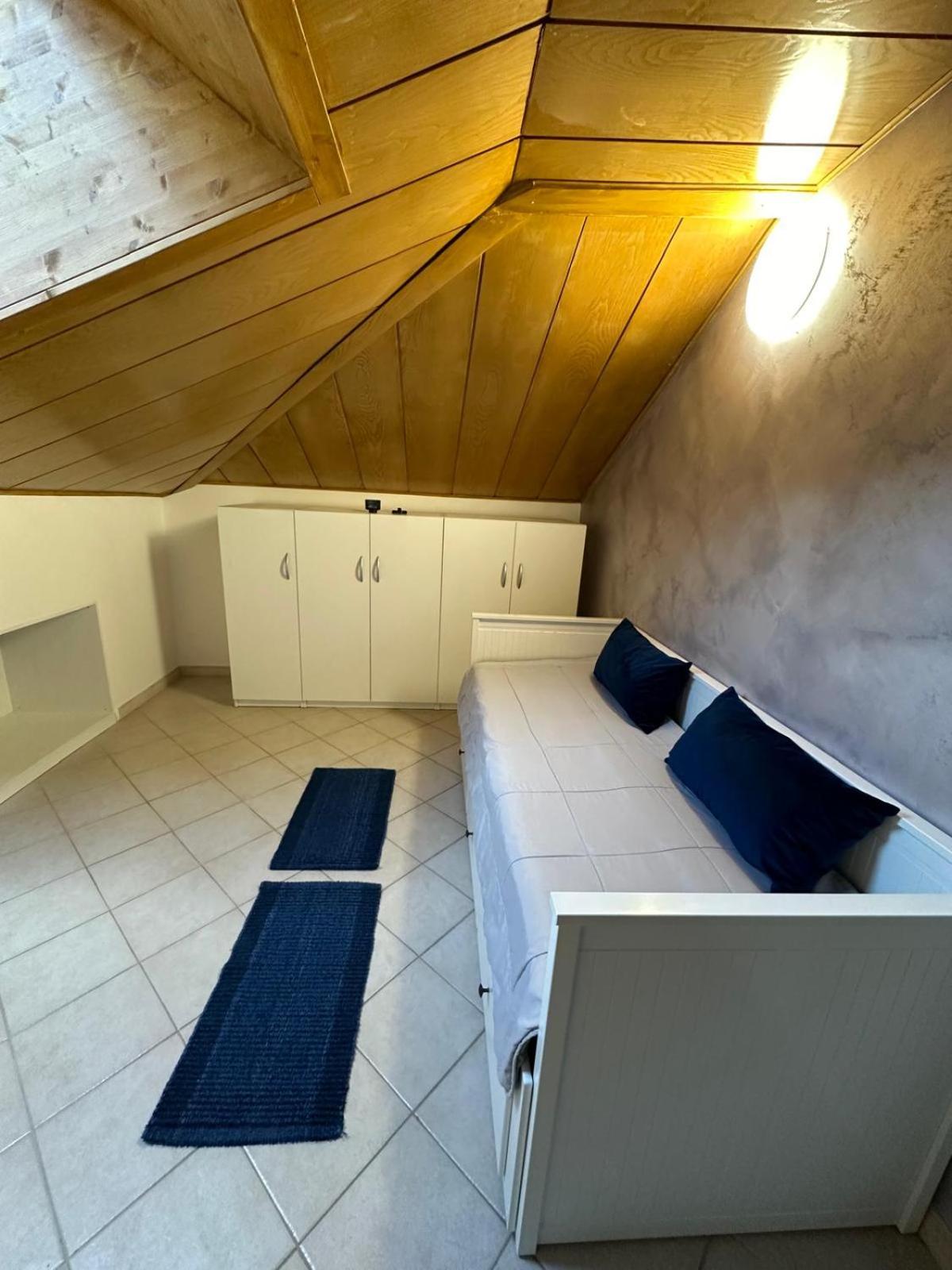 Apartment with Mountain View photo 3