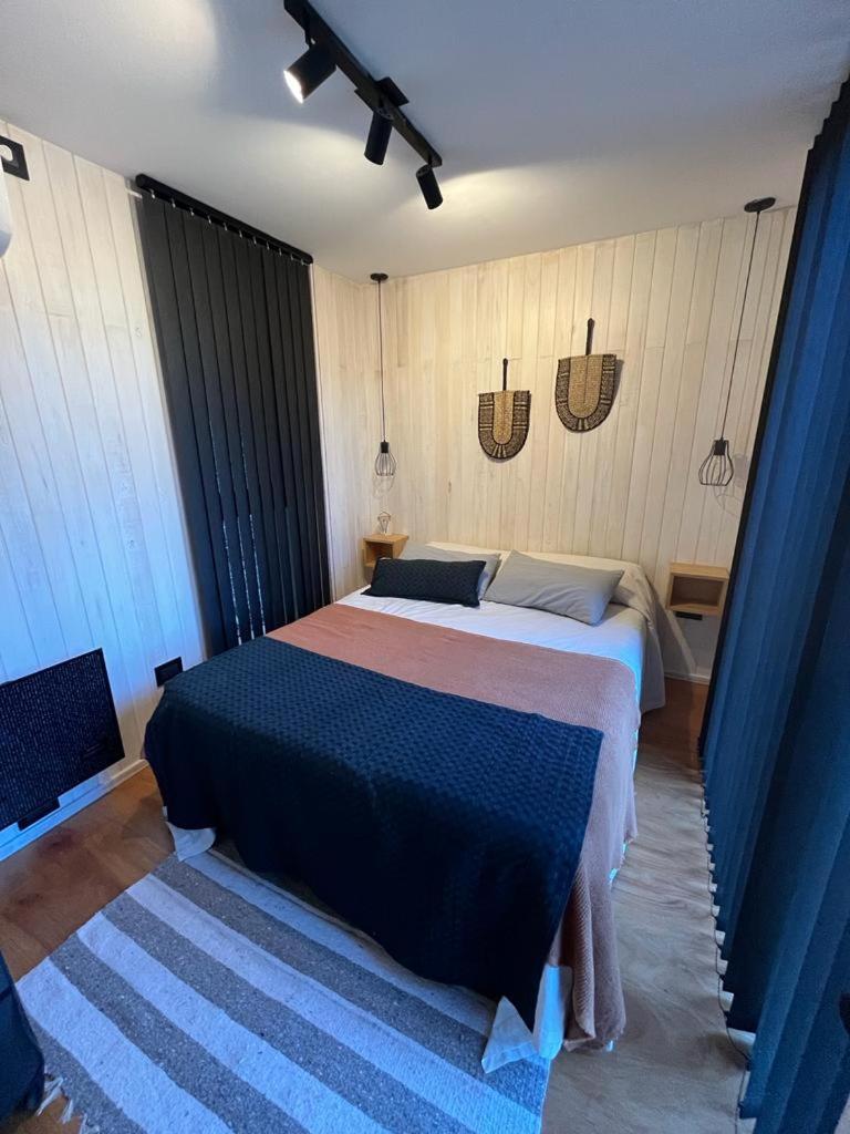 One-Bedroom House photo 1