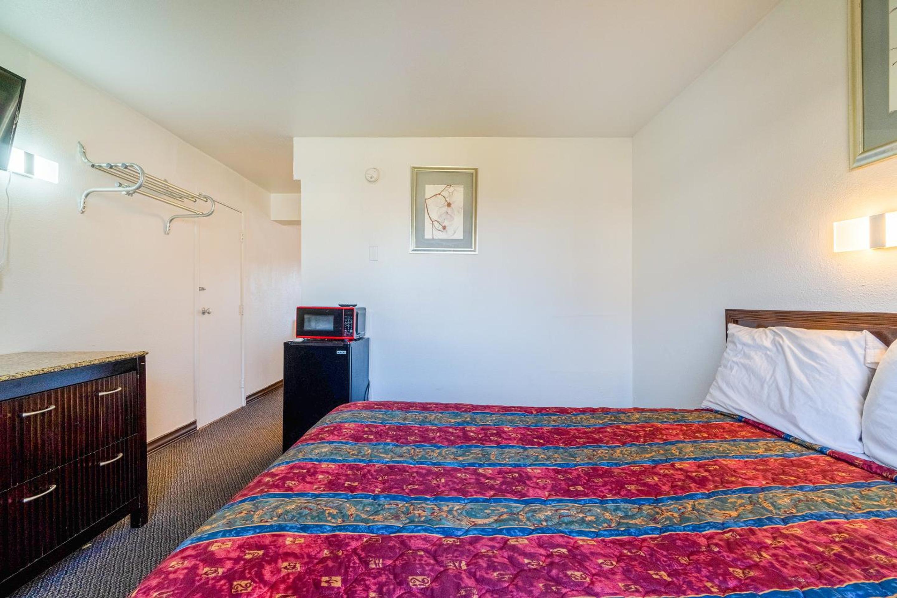 3 Full Bed - Photo 7