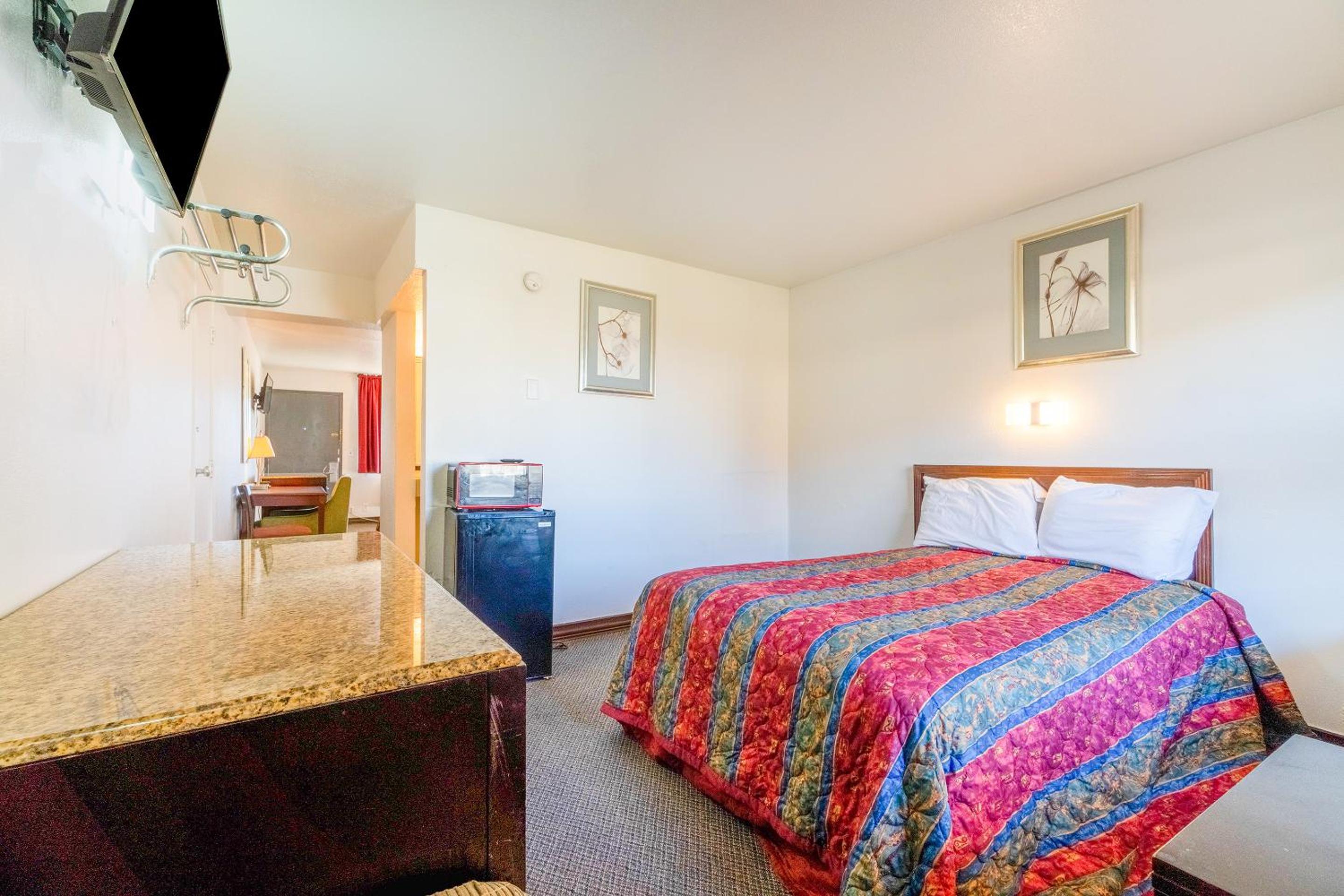 3 Full Bed - Photo 6