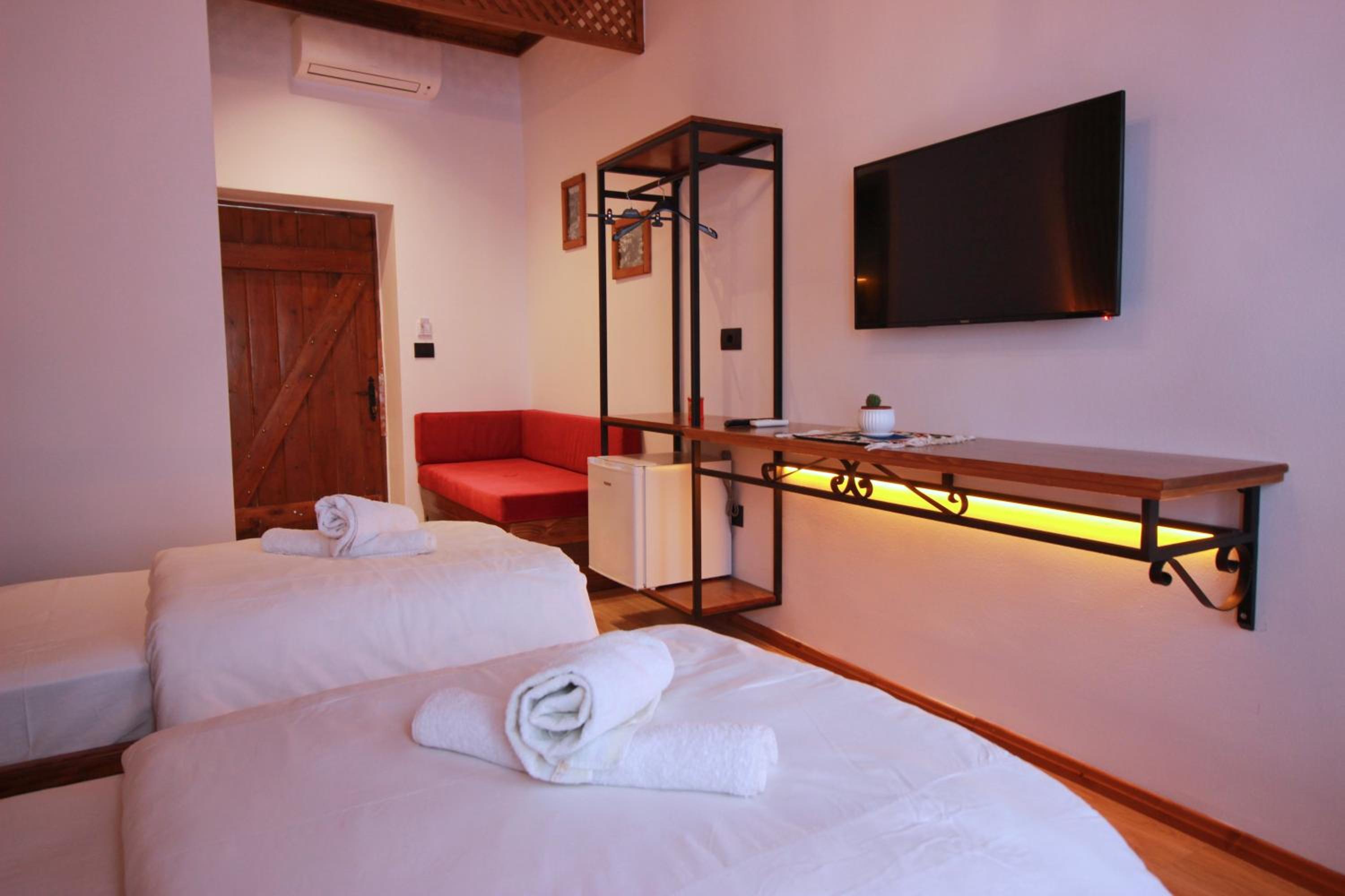Suite with City View photo 3