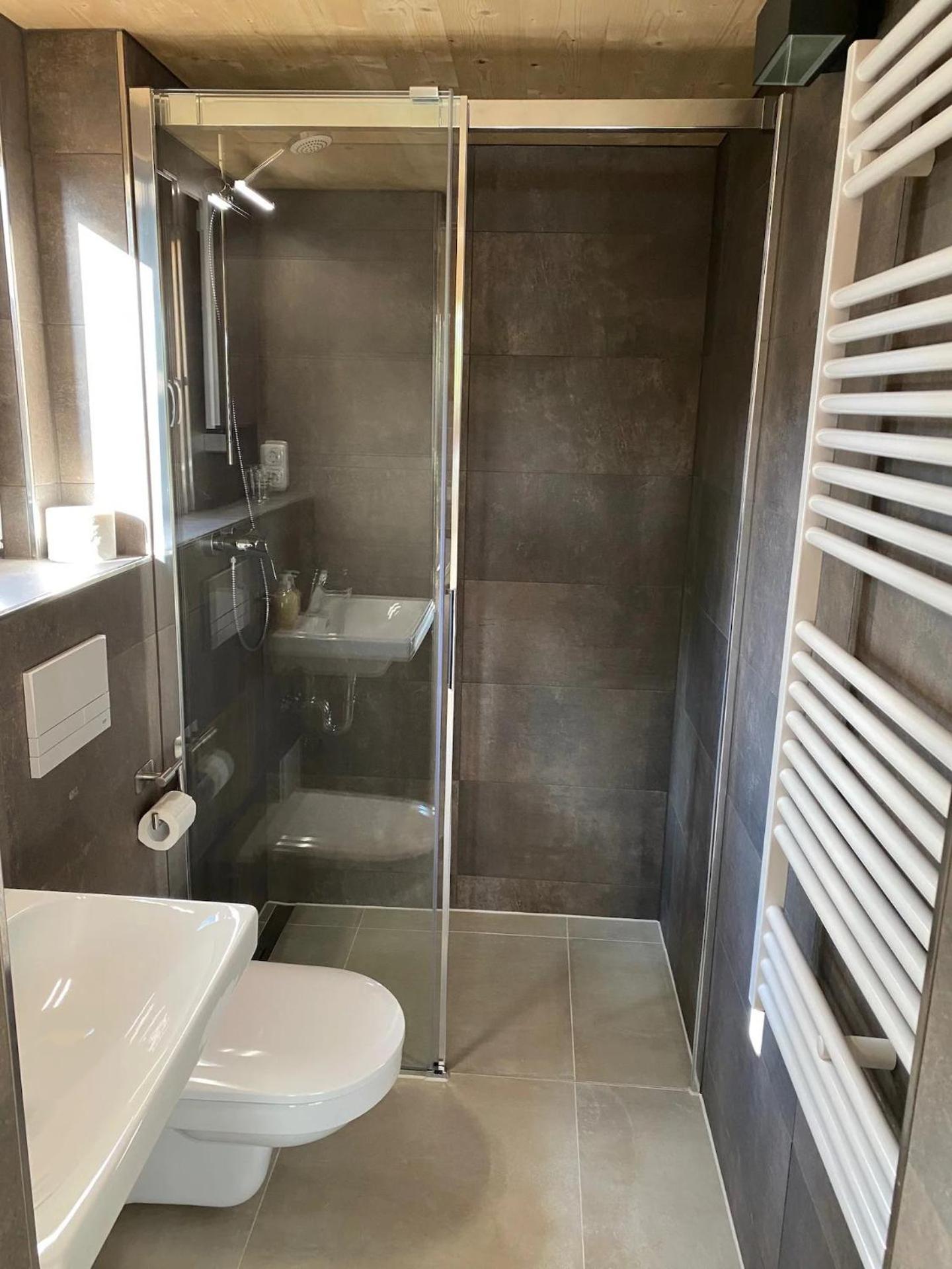 Two-Bedroom House - Photo 3