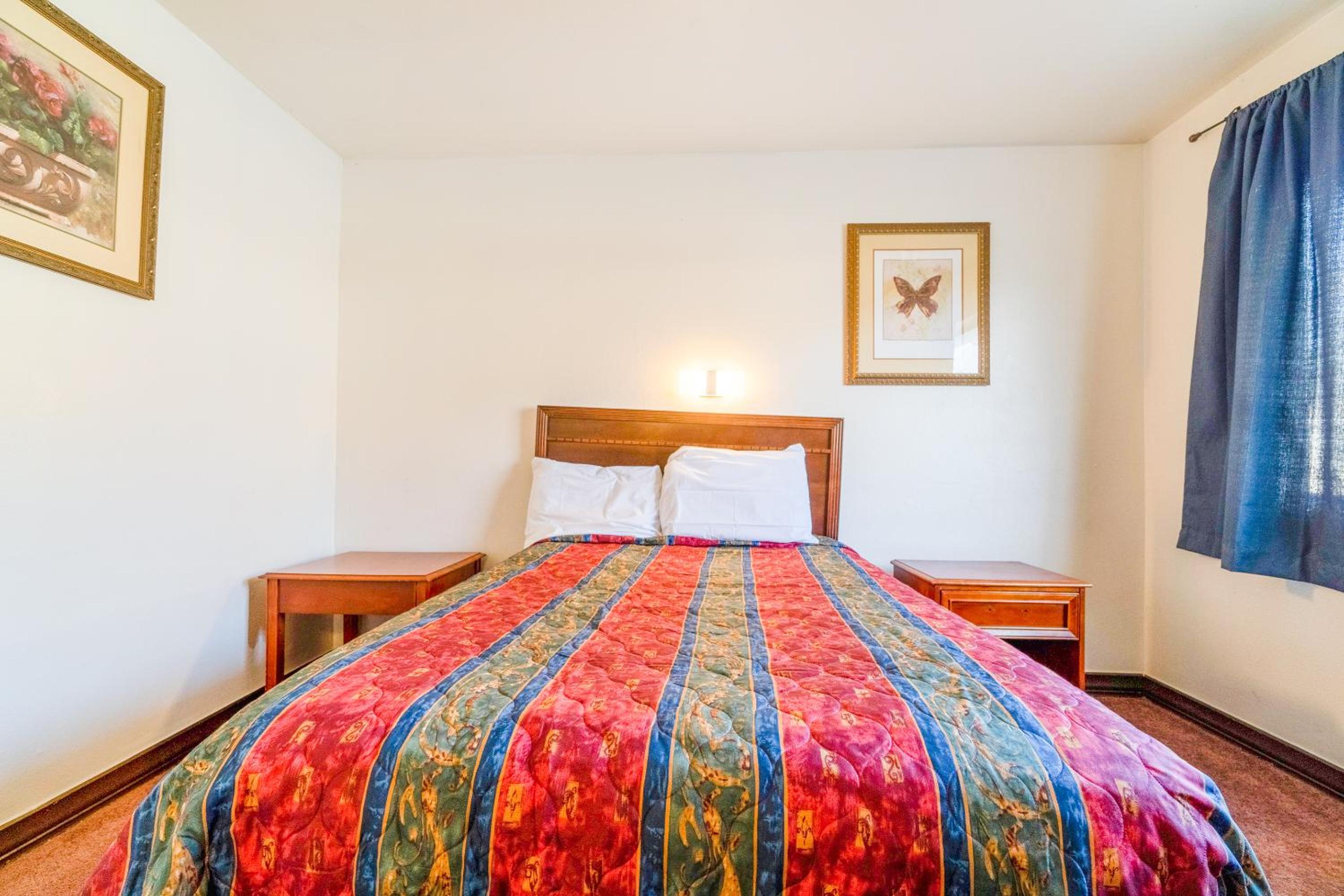 1 King Bed & 1 Queen Bed - Photo 1