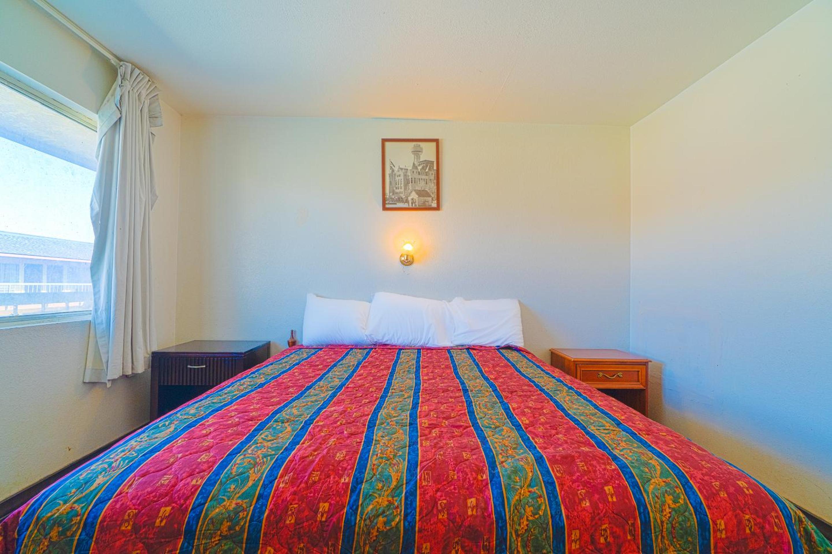 4 Full Beds - Photo 14