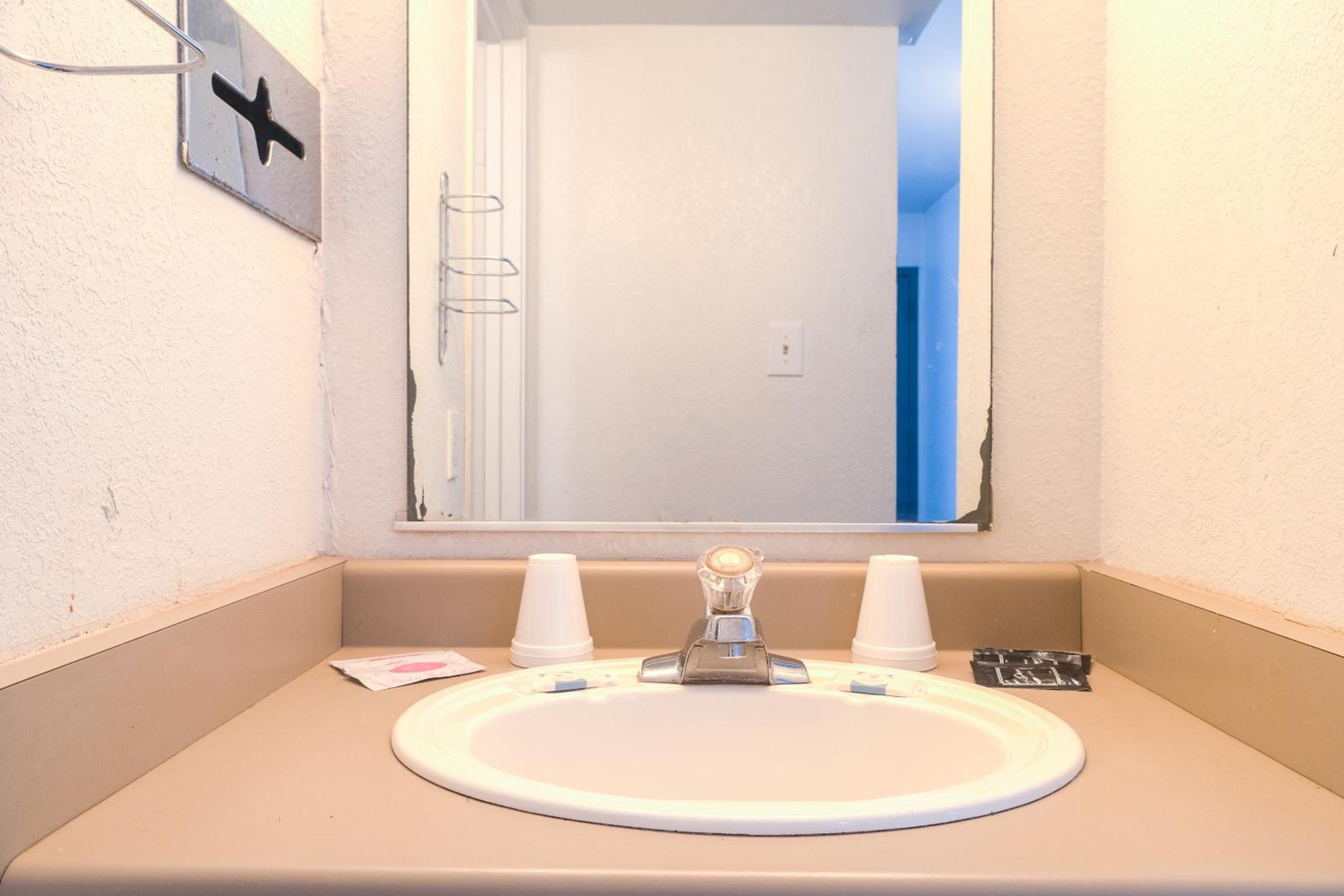 4 Full Beds - Photo 23