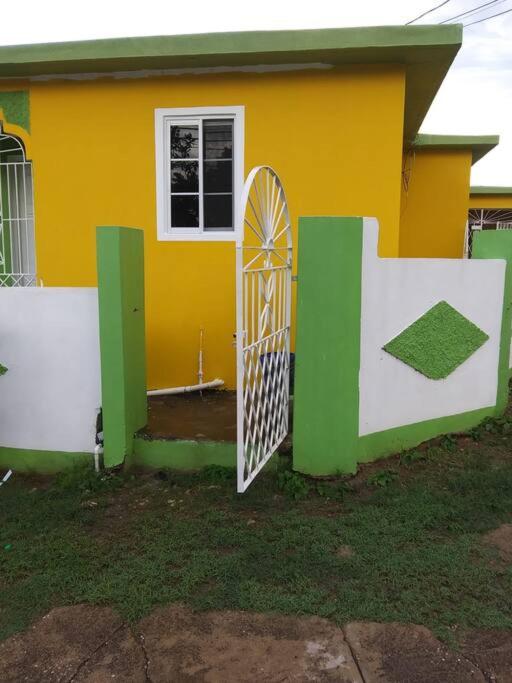 Two-Bedroom House photo 3