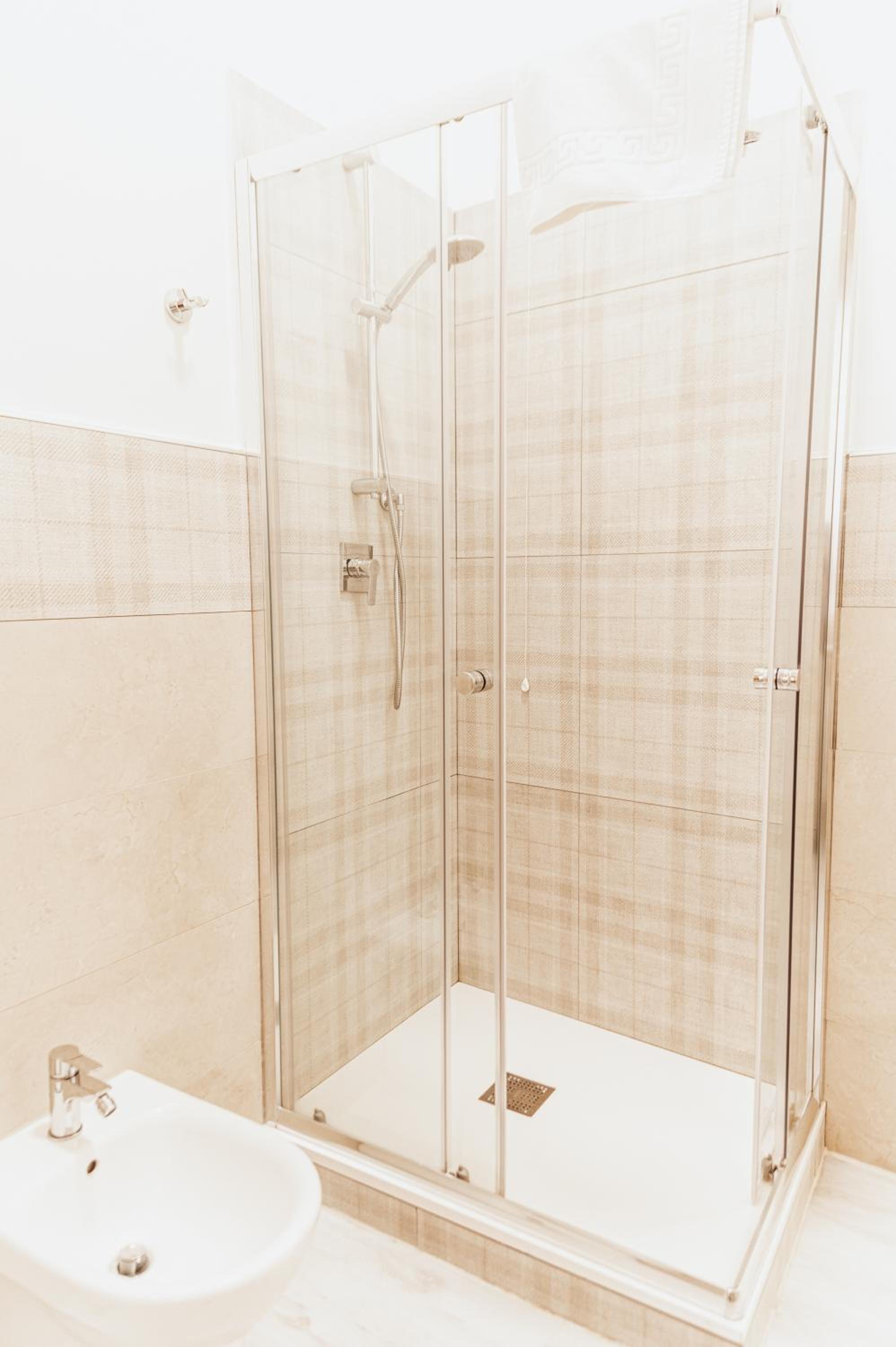Superior Double Room - Photo 4