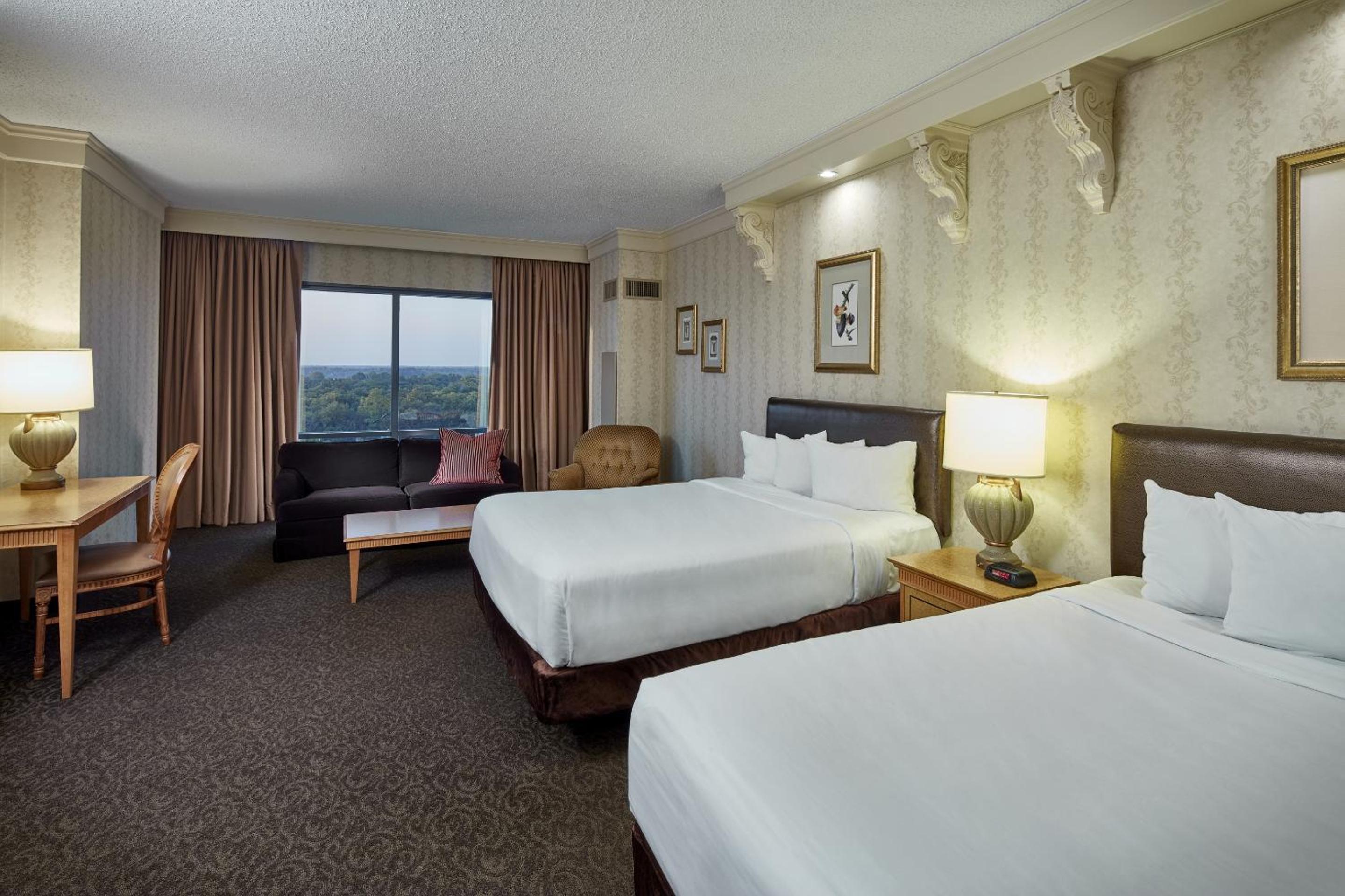 Premium Queen Room with Two Queen Beds - Non Smoking - Photo 1