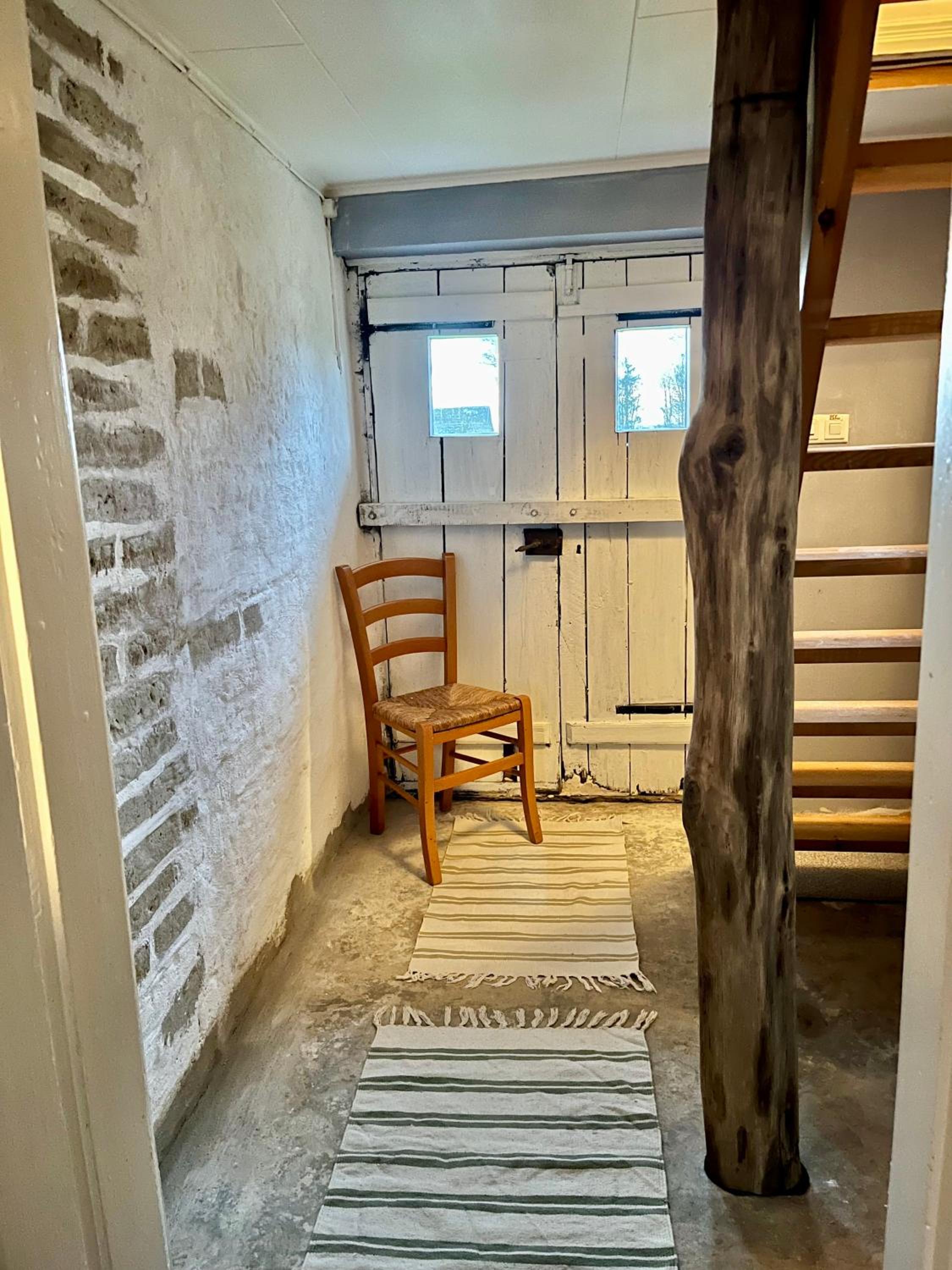 Two-Bedroom House - Photo 10