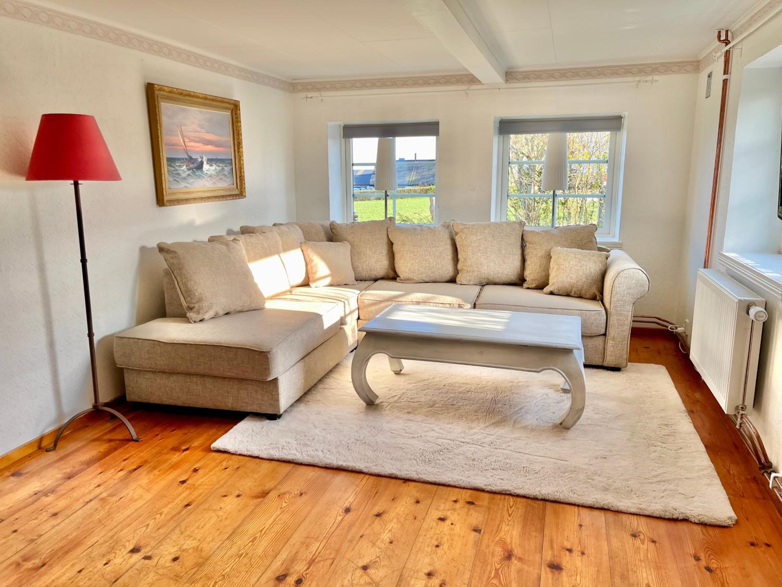 Two-Bedroom House - Photo 12